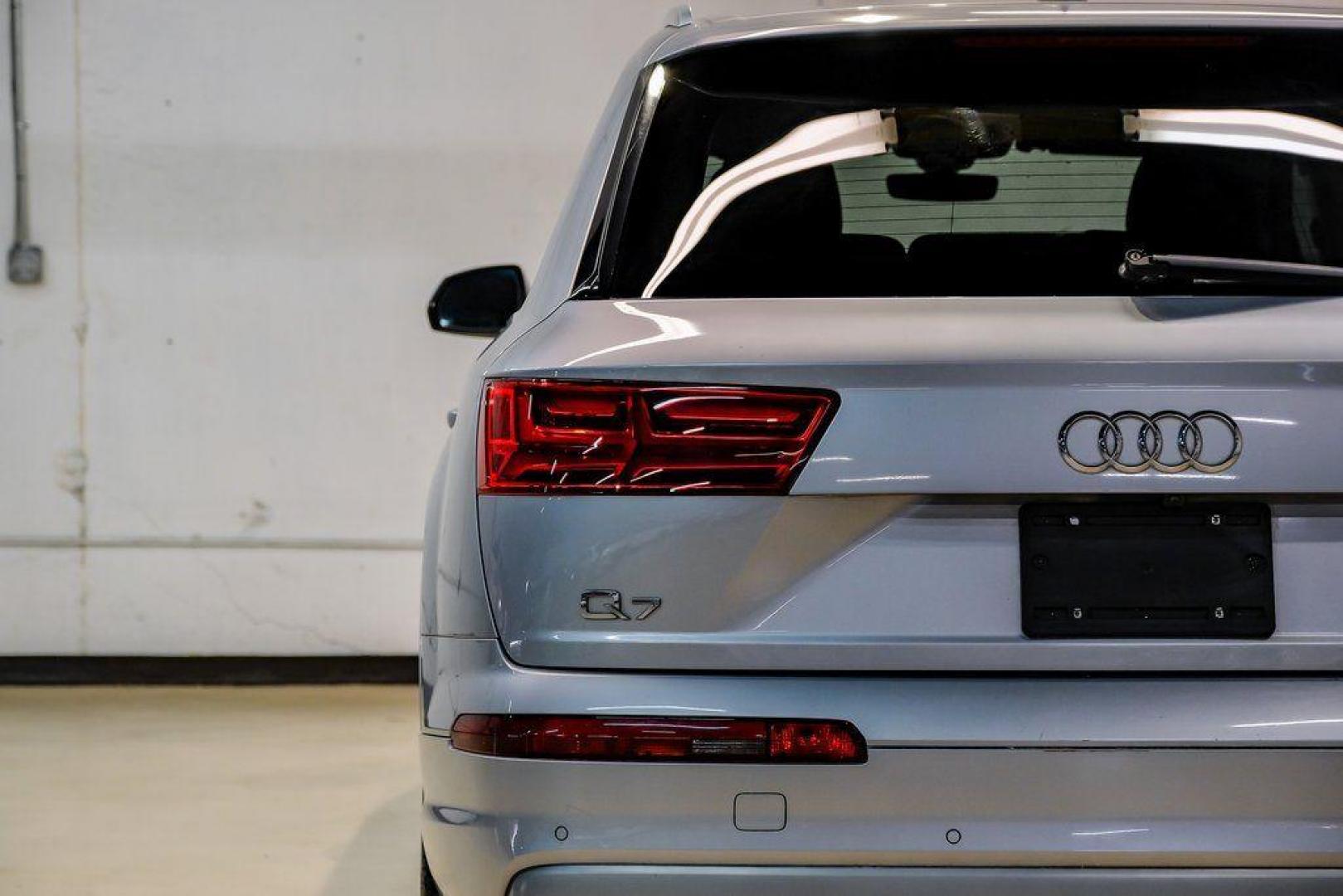 2018 Florett Silver Metallic /Black Audi Q7 2.0T Premium Plus (WA1LHAF70JD) with an 2.0L I4 TFSI DOHC engine, Automatic transmission, located at 15300 Midway Rd., Addison, TX, 75001, (972) 702-0011, 32.958321, -96.838074 - 2018 Audi Q7 3.0T Prestige Quattro<br><br>Now Available at Midway Auto Group, Addison, Texas<br><br>Luxurious, powerful, and technologically advanced the 2018 Audi Q7 Prestige Quattro represents the pinnacle of Audis three-row SUV lineup. With its supercharged V6 engine, exceptional ride quality, pr - Photo#60