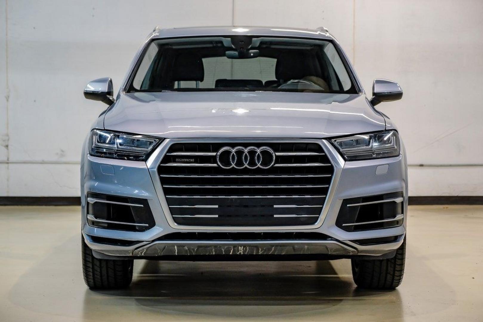 2018 Florett Silver Metallic /Black Audi Q7 2.0T Premium Plus (WA1LHAF70JD) with an 2.0L I4 TFSI DOHC engine, Automatic transmission, located at 15300 Midway Rd., Addison, TX, 75001, (972) 702-0011, 32.958321, -96.838074 - 2018 Audi Q7 3.0T Prestige Quattro<br><br>Now Available at Midway Auto Group, Addison, Texas<br><br>Luxurious, powerful, and technologically advanced the 2018 Audi Q7 Prestige Quattro represents the pinnacle of Audis three-row SUV lineup. With its supercharged V6 engine, exceptional ride quality, pr- Photo#6