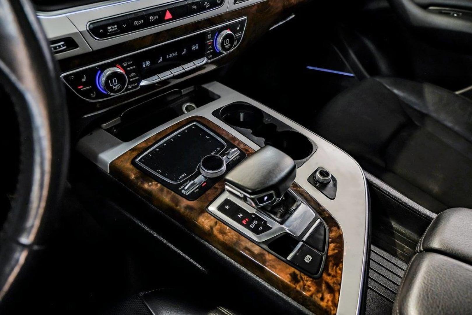 2018 Florett Silver Metallic /Black Audi Q7 2.0T Premium Plus (WA1LHAF70JD) with an 2.0L I4 TFSI DOHC engine, Automatic transmission, located at 15300 Midway Rd., Addison, TX, 75001, (972) 702-0011, 32.958321, -96.838074 - 2018 Audi Q7 3.0T Prestige Quattro<br><br>Now Available at Midway Auto Group, Addison, Texas<br><br>Luxurious, powerful, and technologically advanced the 2018 Audi Q7 Prestige Quattro represents the pinnacle of Audis three-row SUV lineup. With its supercharged V6 engine, exceptional ride quality, pr- Photo#28