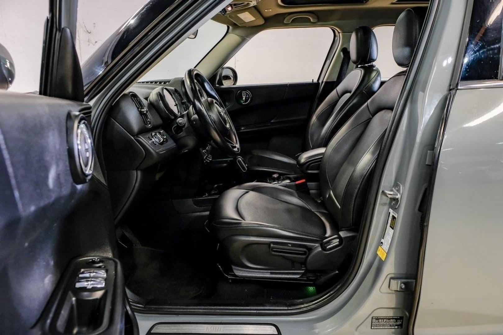 2020 Gray Metallic /Carbon Black MINI Cooper Countryman (WMZYW3C06L3) with an 1.5L I-3 engine, Automatic transmission, located at 15300 Midway Rd., Addison, TX, 75001, (972) 702-0011, 32.958321, -96.838074 - Photo#3