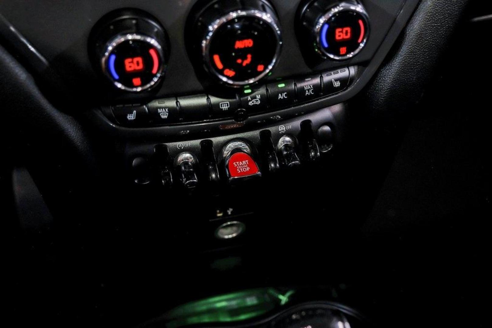 2020 Gray Metallic /Carbon Black MINI Cooper Countryman (WMZYW3C06L3) with an 1.5L I-3 engine, Automatic transmission, located at 15300 Midway Rd., Addison, TX, 75001, (972) 702-0011, 32.958321, -96.838074 - Photo#30