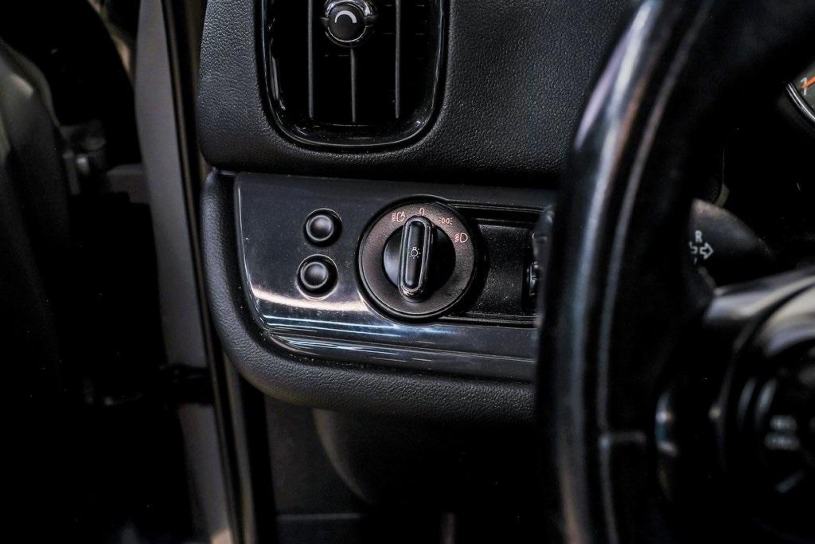 2020 Gray Metallic /Carbon Black MINI Cooper Countryman (WMZYW3C06L3) with an 1.5L I-3 engine, Automatic transmission, located at 15300 Midway Rd., Addison, TX, 75001, (972) 702-0011, 32.958321, -96.838074 - Photo#34