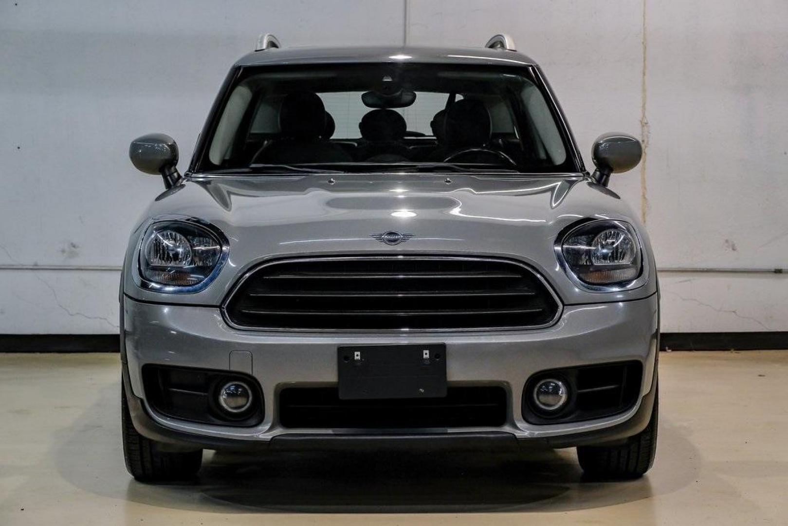 2020 Gray Metallic /Carbon Black MINI Cooper Countryman Signature (WMZYW3C06L3) with an 1.5L I-3 engine, Automatic transmission, located at 15300 Midway Rd., Addison, TX, 75001, (972) 702-0011, 32.958321, -96.838074 - Photo#7
