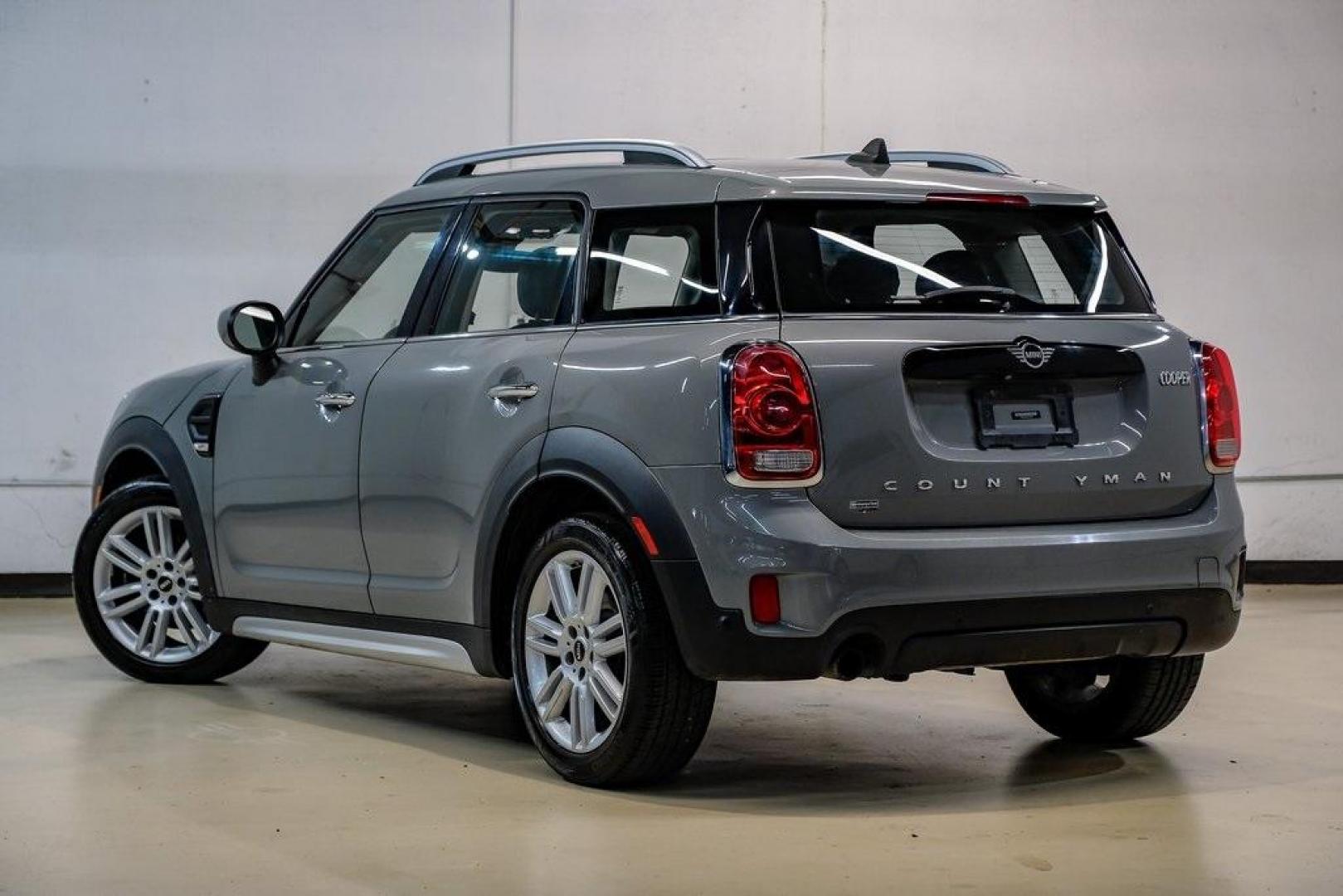 2020 Gray Metallic /Carbon Black MINI Cooper Countryman Signature (WMZYW3C06L3) with an 1.5L I-3 engine, Automatic transmission, located at 15300 Midway Rd., Addison, TX, 75001, (972) 702-0011, 32.958321, -96.838074 - Photo#14
