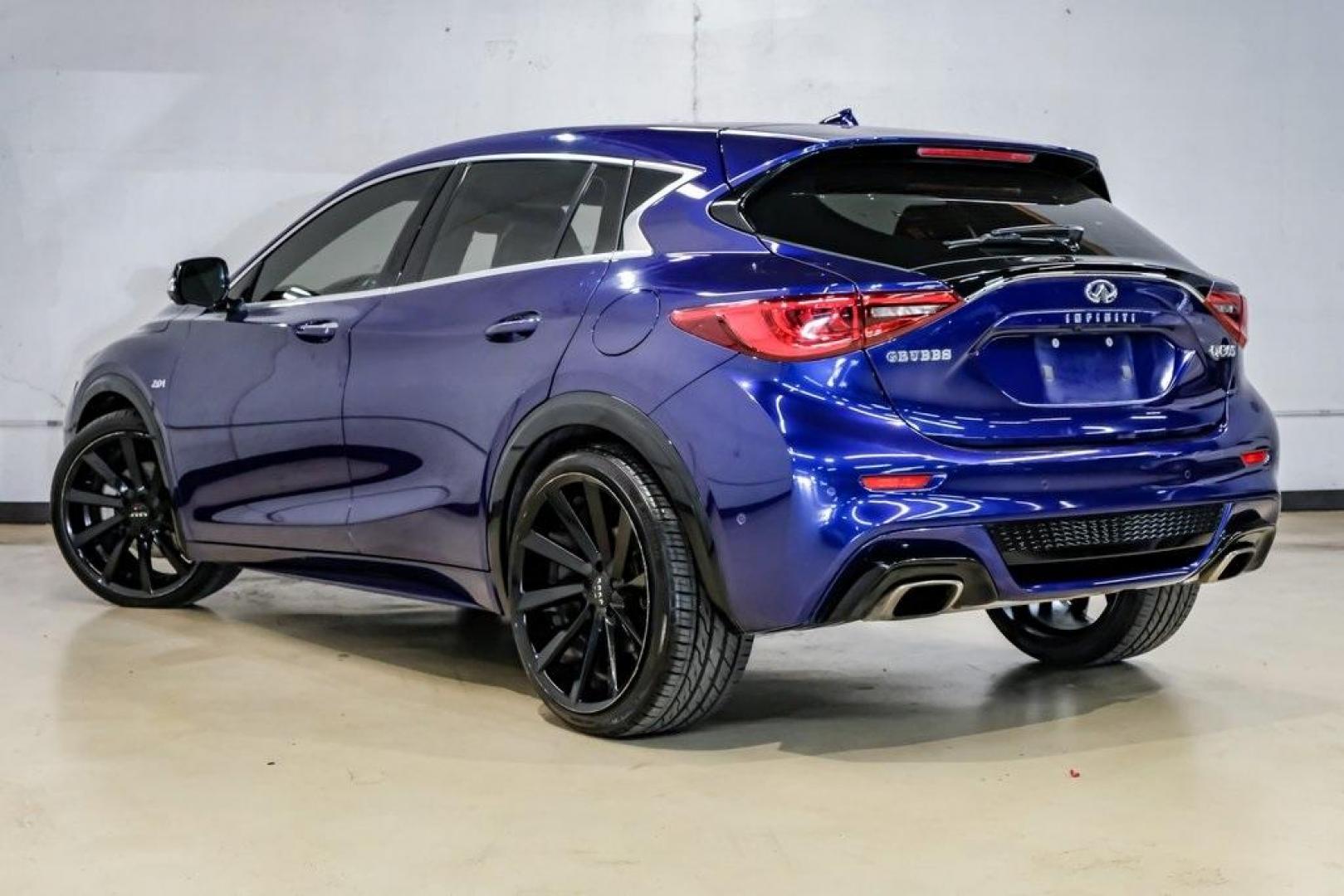 2019 Ink Blue /Graphite INFINITI QX30 Sport (SJKCH5CP8KA) with an 2.0L I4 DOHC Turbocharged engine, Automatic transmission, located at 15300 Midway Rd., Addison, TX, 75001, (972) 702-0011, 32.958321, -96.838074 - Photo#12