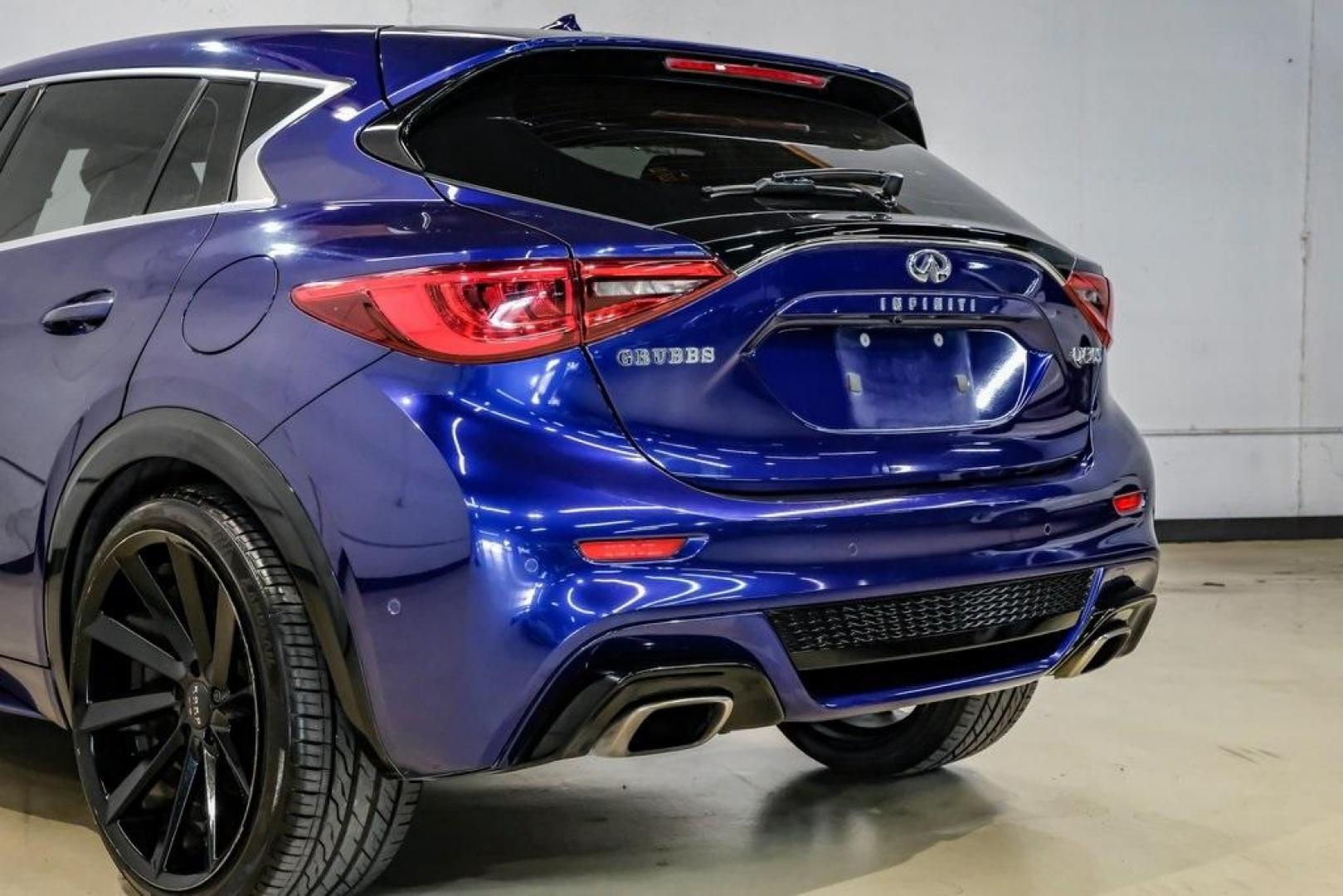 2019 Ink Blue /Graphite INFINITI QX30 Sport (SJKCH5CP8KA) with an 2.0L I4 DOHC Turbocharged engine, Automatic transmission, located at 15300 Midway Rd., Addison, TX, 75001, (972) 702-0011, 32.958321, -96.838074 - Photo#14
