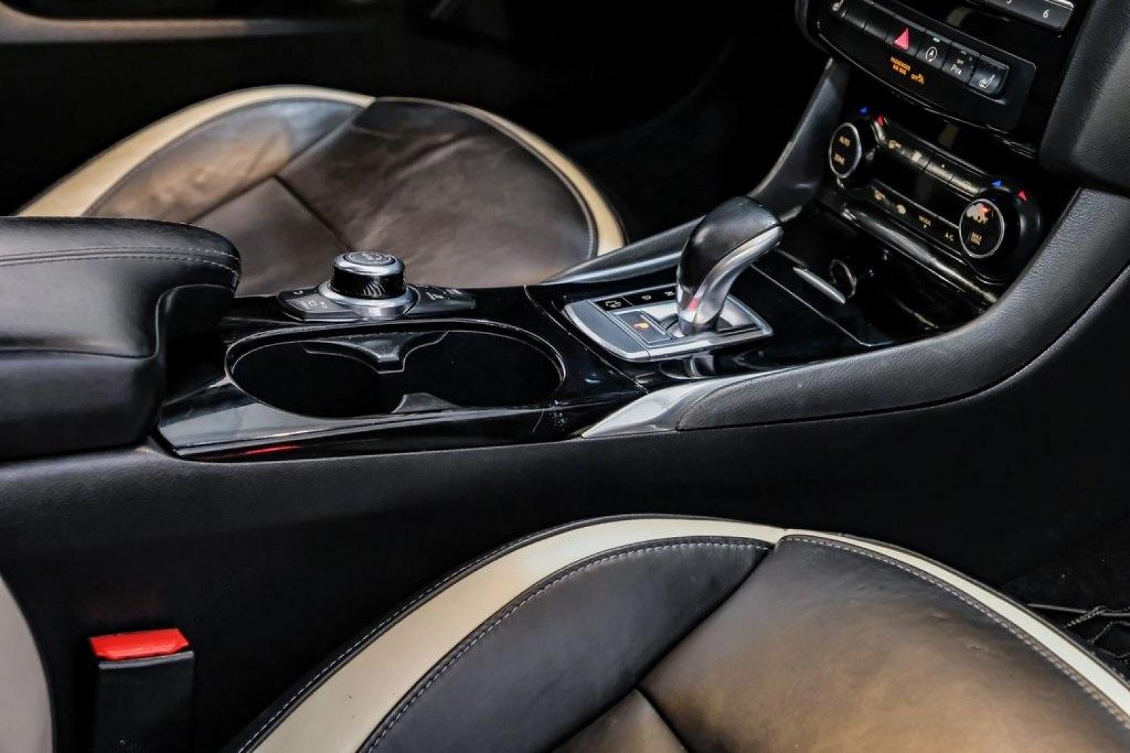 2019 Ink Blue /Graphite INFINITI QX30 Sport (SJKCH5CP8KA) with an 2.0L I4 DOHC Turbocharged engine, Automatic transmission, located at 15300 Midway Rd., Addison, TX, 75001, (972) 702-0011, 32.958321, -96.838074 - Photo#31