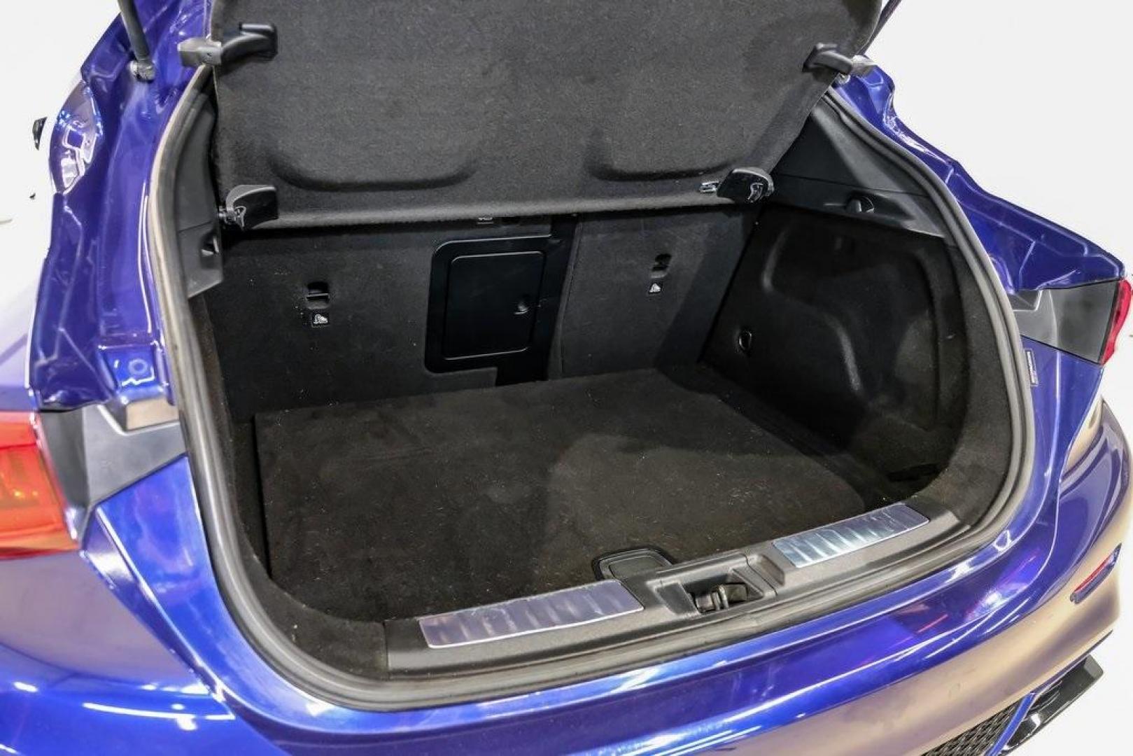 2019 Ink Blue /Graphite INFINITI QX30 Sport (SJKCH5CP8KA) with an 2.0L I4 DOHC Turbocharged engine, Automatic transmission, located at 15300 Midway Rd., Addison, TX, 75001, (972) 702-0011, 32.958321, -96.838074 - Photo#61