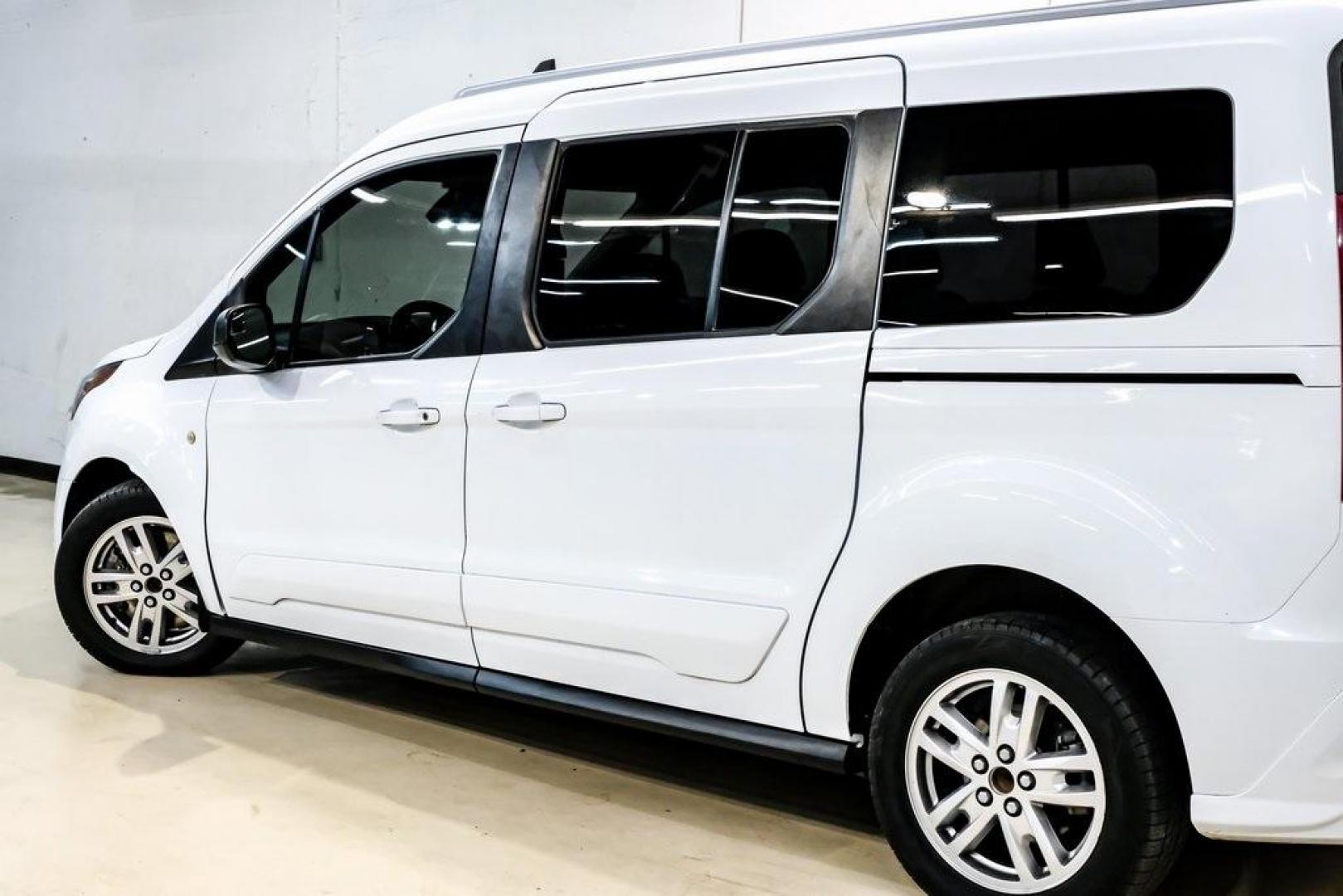2020 Frozen White /Palazzo Grey Ford Transit Connect XLT (NM0GS9F26L1) with an I4 engine, Automatic transmission, located at 15300 Midway Rd., Addison, TX, 75001, (972) 702-0011, 32.958321, -96.838074 - Photo#12
