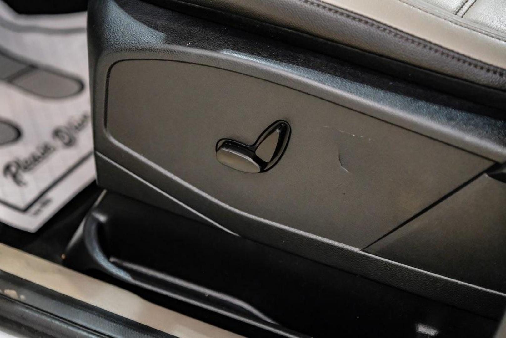 2020 Frozen White /Palazzo Grey Ford Transit Connect XLT (NM0GS9F26L1) with an I4 engine, Automatic transmission, located at 15300 Midway Rd., Addison, TX, 75001, (972) 702-0011, 32.958321, -96.838074 - Photo#41