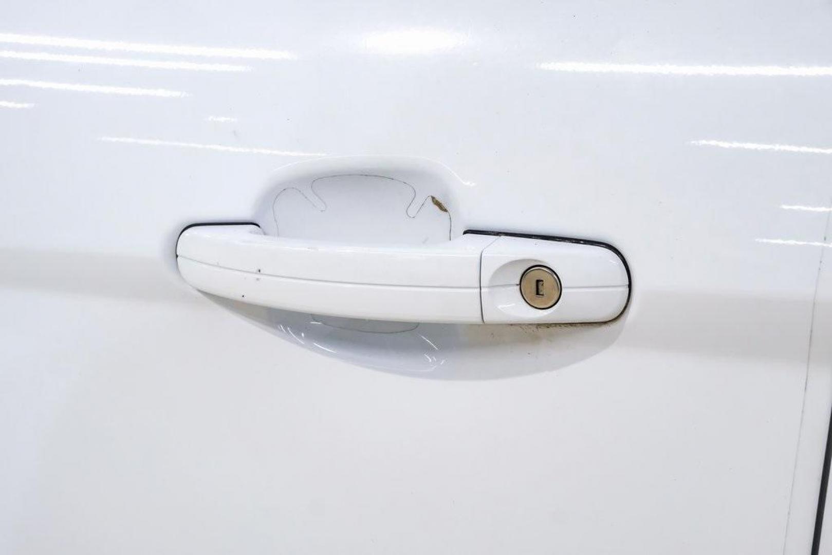 2020 Frozen White /Palazzo Grey Ford Transit Connect XLT (NM0GS9F26L1) with an I4 engine, Automatic transmission, located at 15300 Midway Rd., Addison, TX, 75001, (972) 702-0011, 32.958321, -96.838074 - Photo#52