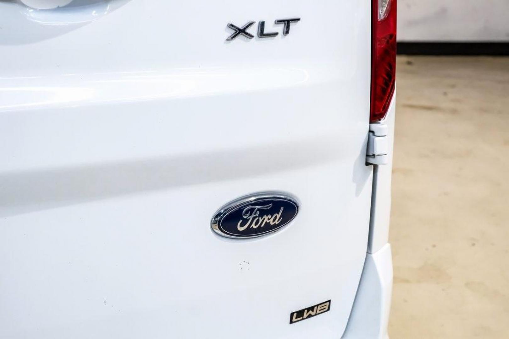 2020 Frozen White /Palazzo Grey Ford Transit Connect XLT (NM0GS9F26L1) with an I4 engine, Automatic transmission, located at 15300 Midway Rd., Addison, TX, 75001, (972) 702-0011, 32.958321, -96.838074 - Photo#60