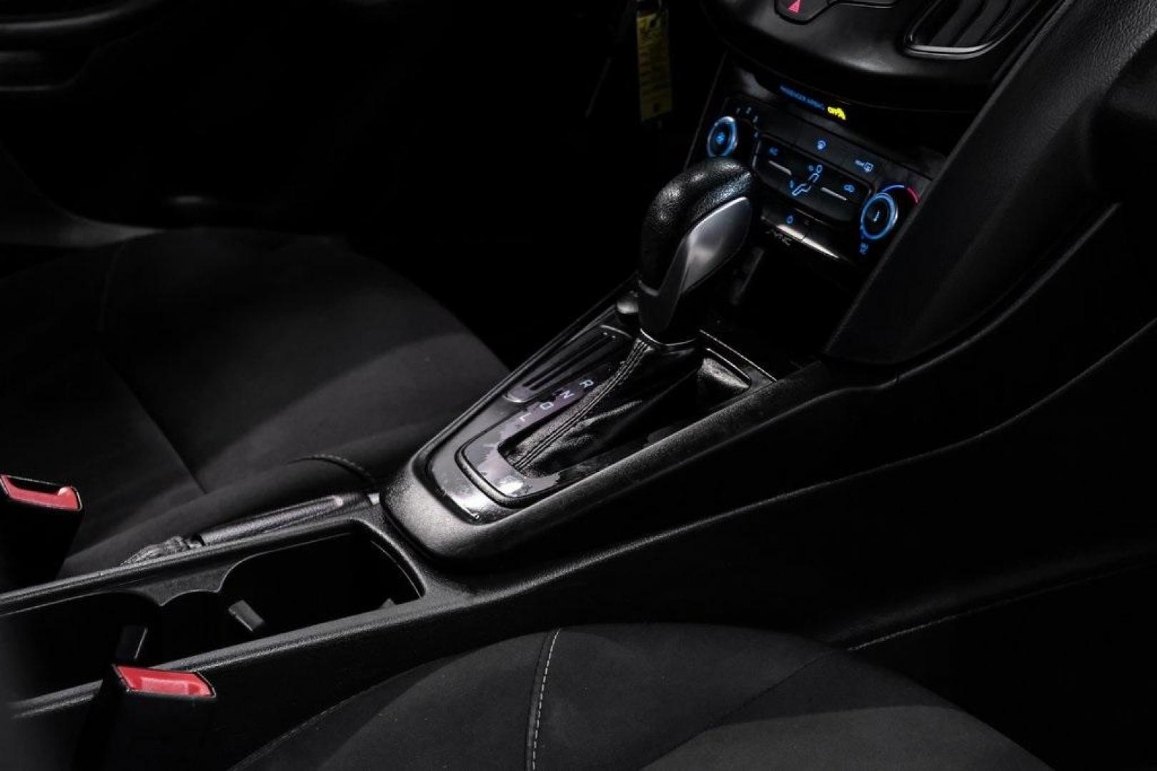 2018 Oxford White /Black Ford Focus SE (1FADP3K23JL) with an 2.0L I4 DGI Ti-VCT engine, Automatic transmission, located at 15300 Midway Rd., Addison, TX, 75001, (972) 702-0011, 32.958321, -96.838074 - 2018 Ford Focus SE<br><br>Now Available at Midway Auto Group, Addison, Texas<br><br>Efficient, comfortable, and great for everyday driving the 2018 Ford Focus SE delivers excellent fuel economy, modern technology, and a smooth, enjoyable ride. Whether you're commuting across DFW, shopping for a firs - Photo#23