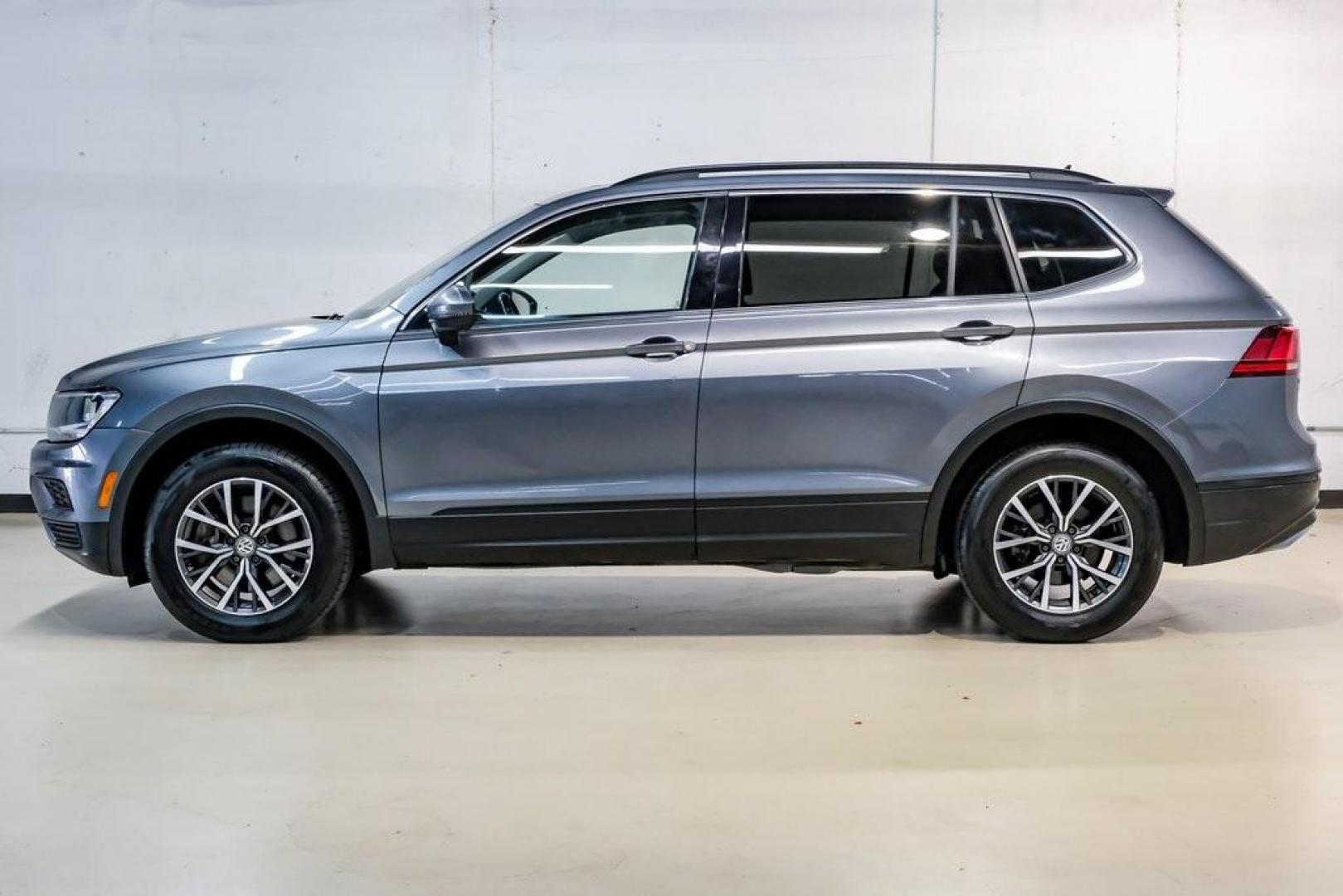 2019 Platinum Gray Metallic /Titan Black Volkswagen Tiguan 2.0T SE (3VV3B7AX8KM) with an 2.0L TSI DOHC engine, Automatic transmission, located at 15300 Midway Rd., Addison, TX, 75001, (972) 702-0011, 32.958321, -96.838074 - Photo#15
