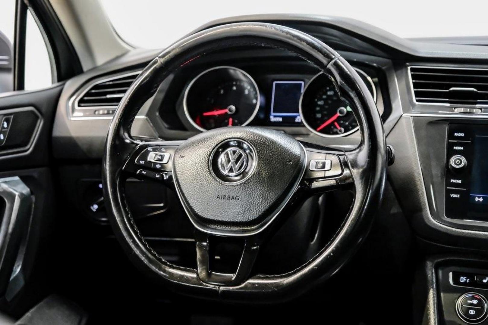 2019 Platinum Gray Metallic /Titan Black Volkswagen Tiguan 2.0T SE (3VV3B7AX8KM) with an 2.0L TSI DOHC engine, Automatic transmission, located at 15300 Midway Rd., Addison, TX, 75001, (972) 702-0011, 32.958321, -96.838074 - Photo#22