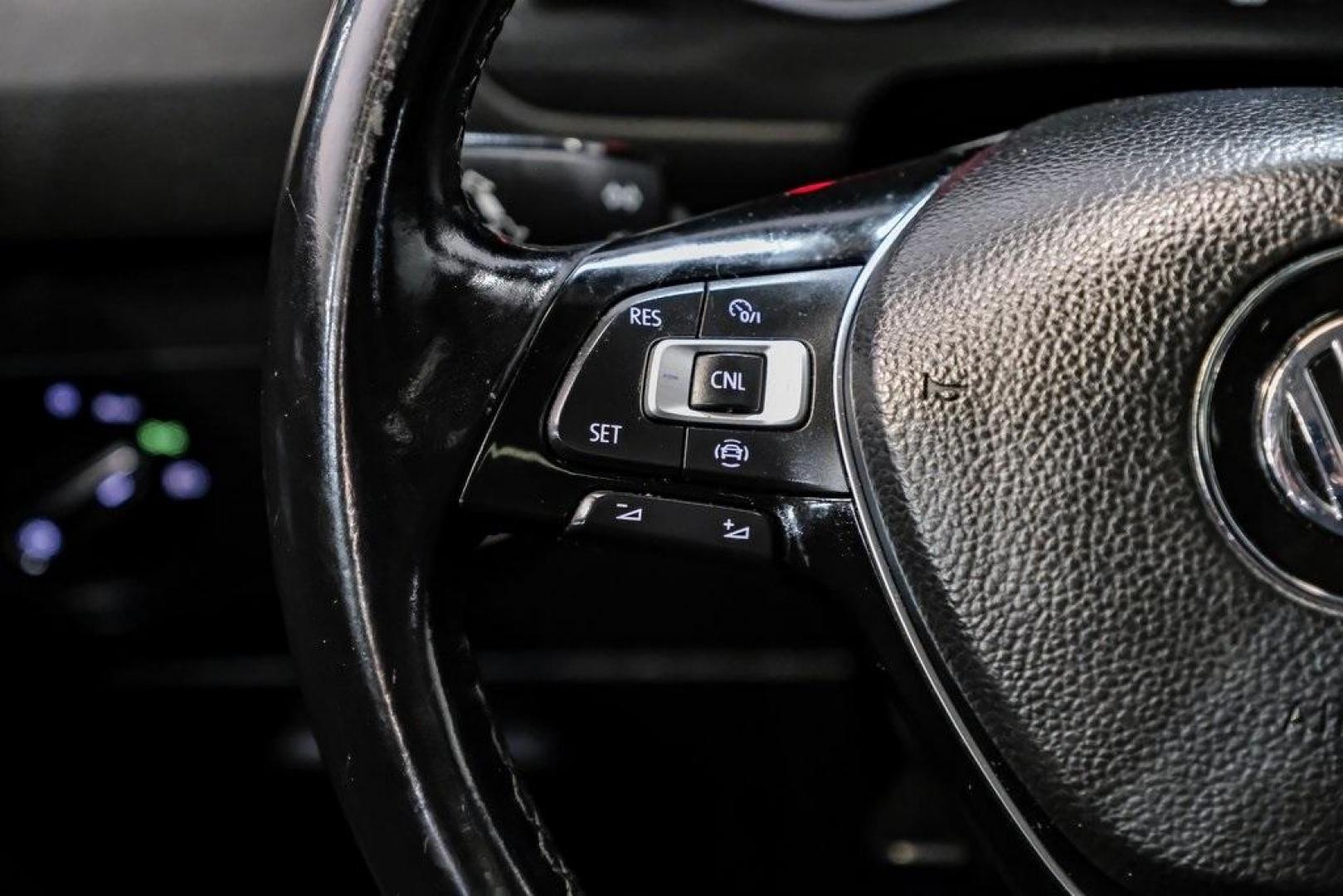 2019 Platinum Gray Metallic /Titan Black Volkswagen Tiguan 2.0T SE (3VV3B7AX8KM) with an 2.0L TSI DOHC engine, Automatic transmission, located at 15300 Midway Rd., Addison, TX, 75001, (972) 702-0011, 32.958321, -96.838074 - Photo#23