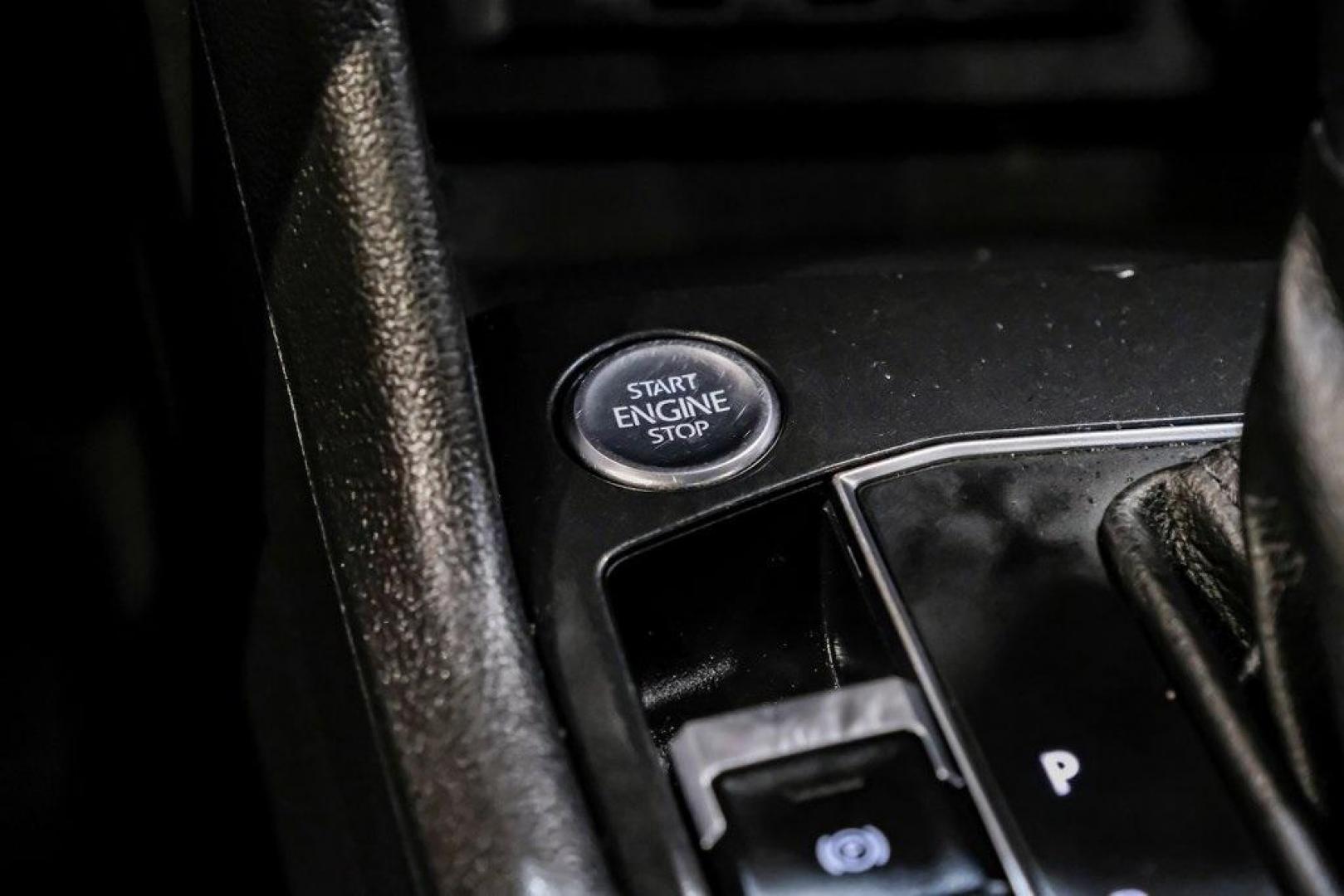 2019 Platinum Gray Metallic /Titan Black Volkswagen Tiguan 2.0T SE (3VV3B7AX8KM) with an 2.0L TSI DOHC engine, Automatic transmission, located at 15300 Midway Rd., Addison, TX, 75001, (972) 702-0011, 32.958321, -96.838074 - Photo#27