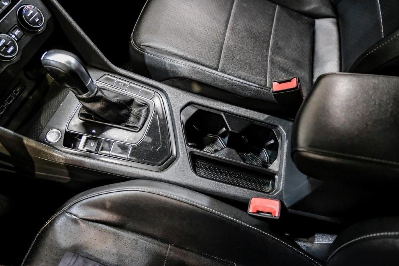 2019 Platinum Gray Metallic /Titan Black Volkswagen Tiguan 2.0T SE (3VV3B7AX8KM) with an 2.0L TSI DOHC engine, Automatic transmission, located at 15300 Midway Rd., Addison, TX, 75001, (972) 702-0011, 32.958321, -96.838074 - Photo#32