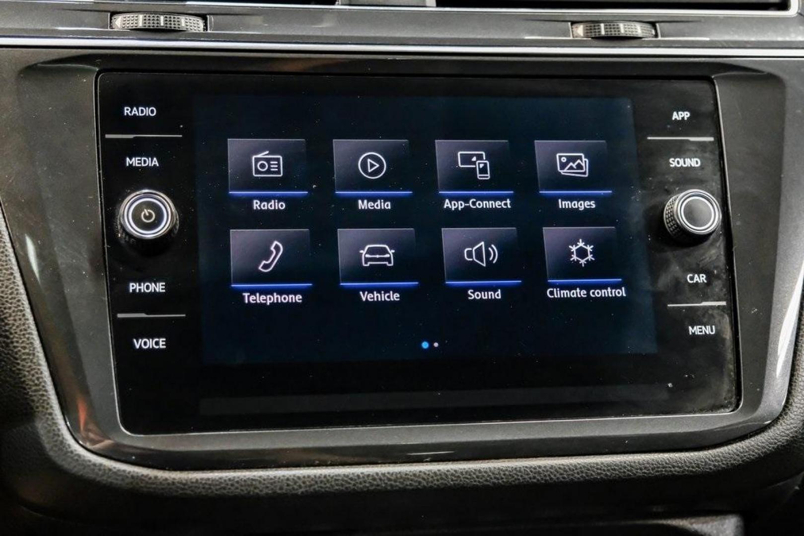 2019 Platinum Gray Metallic /Titan Black Volkswagen Tiguan 2.0T SE (3VV3B7AX8KM) with an 2.0L TSI DOHC engine, Automatic transmission, located at 15300 Midway Rd., Addison, TX, 75001, (972) 702-0011, 32.958321, -96.838074 - Photo#34