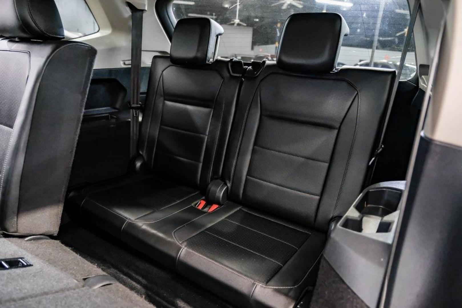 2019 Platinum Gray Metallic /Titan Black Volkswagen Tiguan 2.0T SE (3VV3B7AX8KM) with an 2.0L TSI DOHC engine, Automatic transmission, located at 15300 Midway Rd., Addison, TX, 75001, (972) 702-0011, 32.958321, -96.838074 - Photo#46