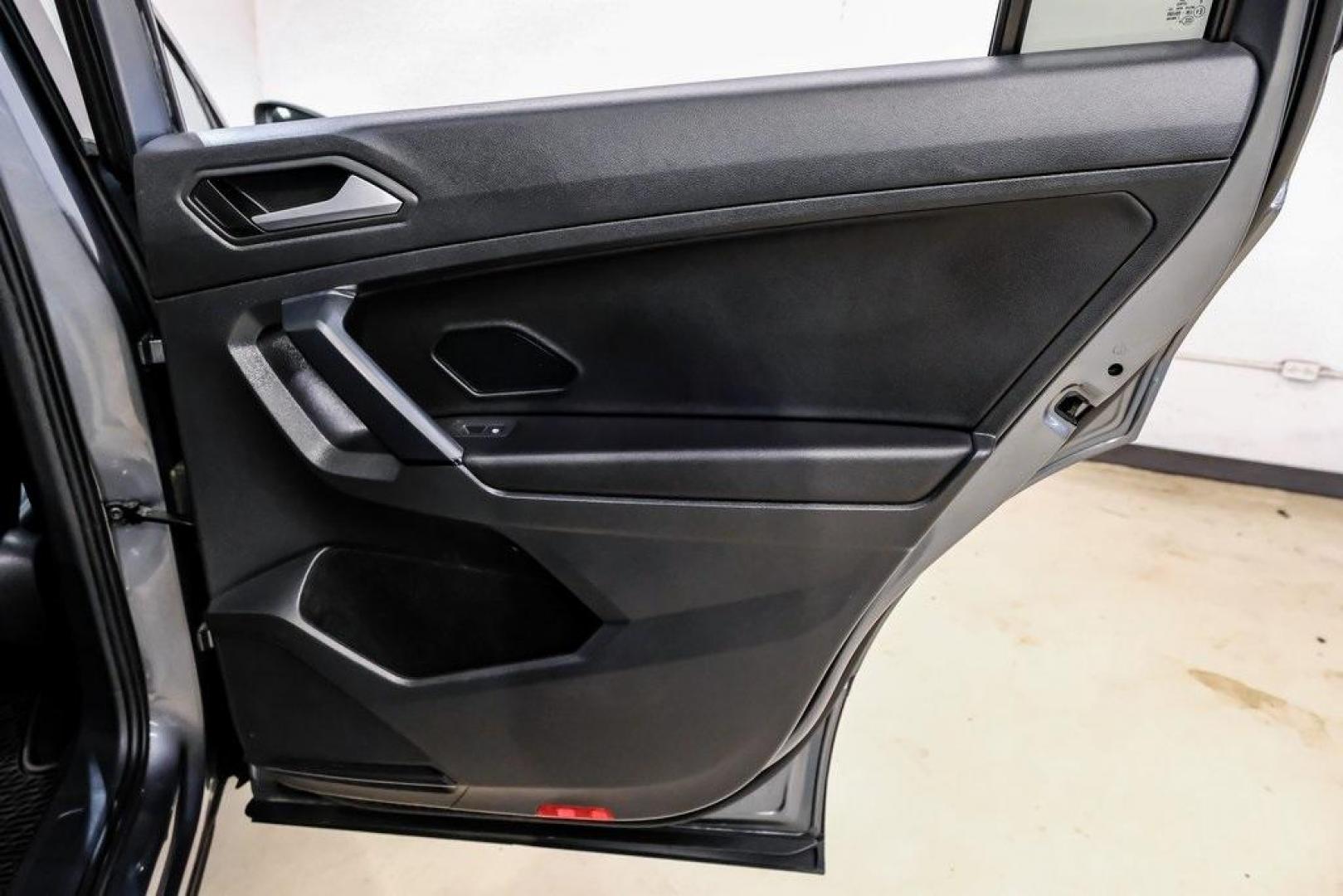 2019 Platinum Gray Metallic /Titan Black Volkswagen Tiguan 2.0T SE (3VV3B7AX8KM) with an 2.0L TSI DOHC engine, Automatic transmission, located at 15300 Midway Rd., Addison, TX, 75001, (972) 702-0011, 32.958321, -96.838074 - Photo#53