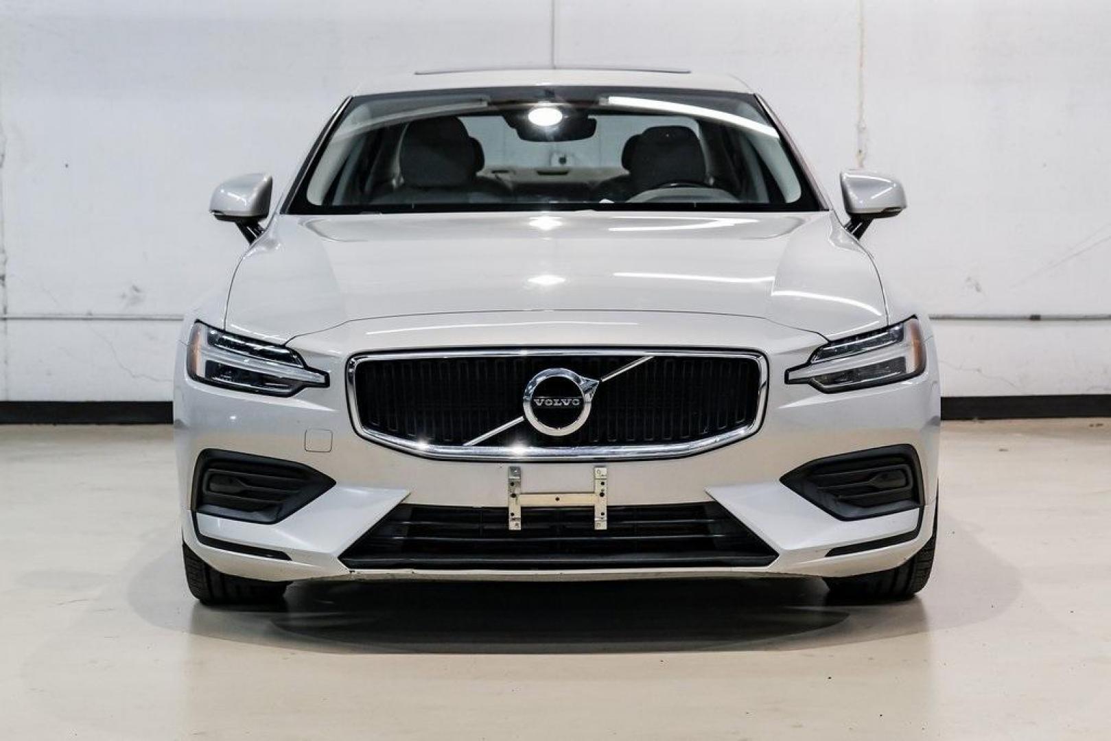 2019 Birch /Blond Volvo S60 T5 Momentum (7JR102FK9KG) with an I4 engine, Automatic transmission, located at 15300 Midway Rd., Addison, TX, 75001, (972) 702-0011, 32.958321, -96.838074 - Photo#5