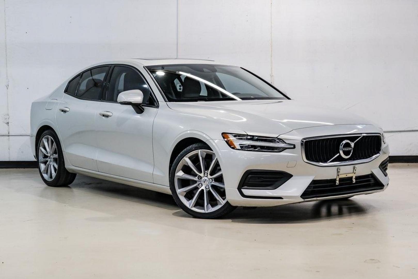 2019 Birch /Blond Volvo S60 T5 Momentum (7JR102FK9KG) with an I4 engine, Automatic transmission, located at 15300 Midway Rd., Addison, TX, 75001, (972) 702-0011, 32.958321, -96.838074 - Photo#6