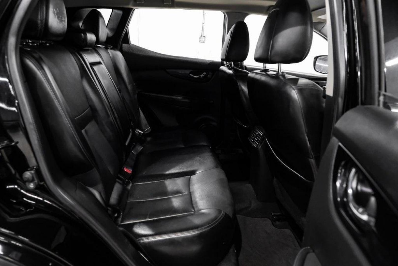 2019 Magnetic Black Pearl /Charcoal Nissan Rogue Sport SL (JN1BJ1CP4KW) with an 2.0L DOHC engine, CVT transmission, located at 15300 Midway Rd., Addison, TX, 75001, (972) 702-0011, 32.958321, -96.838074 - Photo#40