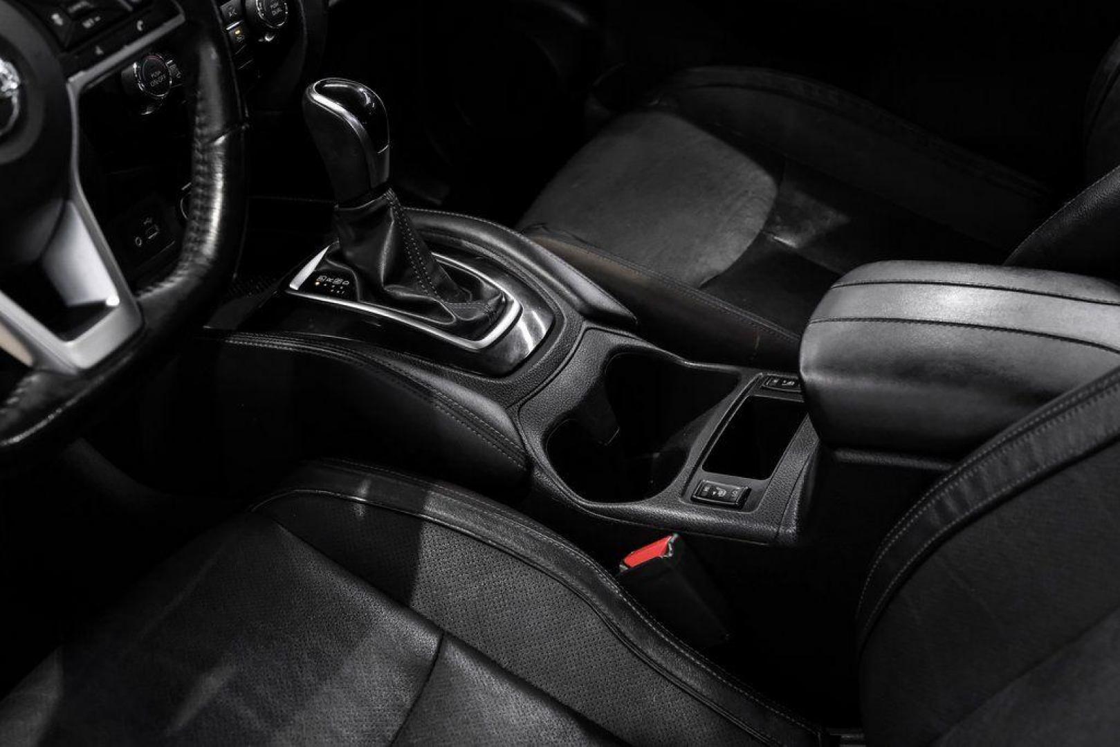 2019 Magnetic Black Pearl /Charcoal Nissan Rogue Sport SL (JN1BJ1CP4KW) with an 2.0L DOHC engine, CVT transmission, located at 15300 Midway Rd., Addison, TX, 75001, (972) 702-0011, 32.958321, -96.838074 - Photo#27