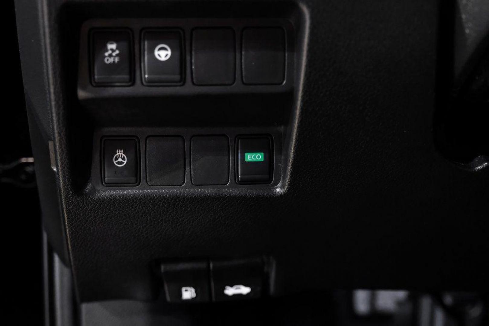 2019 Magnetic Black Pearl /Charcoal Nissan Rogue Sport SL (JN1BJ1CP4KW) with an 2.0L DOHC engine, CVT transmission, located at 15300 Midway Rd., Addison, TX, 75001, (972) 702-0011, 32.958321, -96.838074 - Photo#32