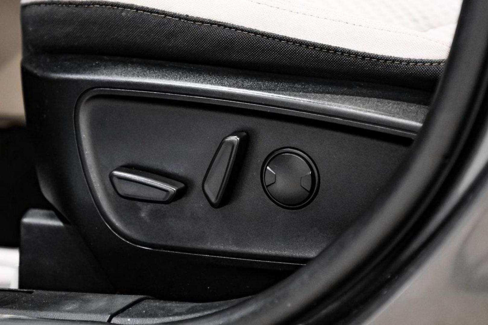 2020 Magnetic /Sandstone Ford Escape SE (1FMCU0G6XLU) with an 1.5L EcoBoost engine, Automatic transmission, located at 15300 Midway Rd., Addison, TX, 75001, (972) 702-0011, 32.958321, -96.838074 - Photo#39