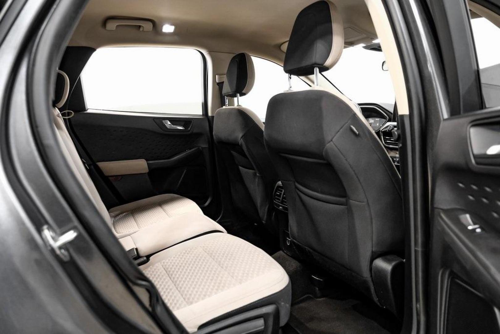 2020 Magnetic /Sandstone Ford Escape SE (1FMCU0G6XLU) with an 1.5L EcoBoost engine, Automatic transmission, located at 15300 Midway Rd., Addison, TX, 75001, (972) 702-0011, 32.958321, -96.838074 - Photo#43