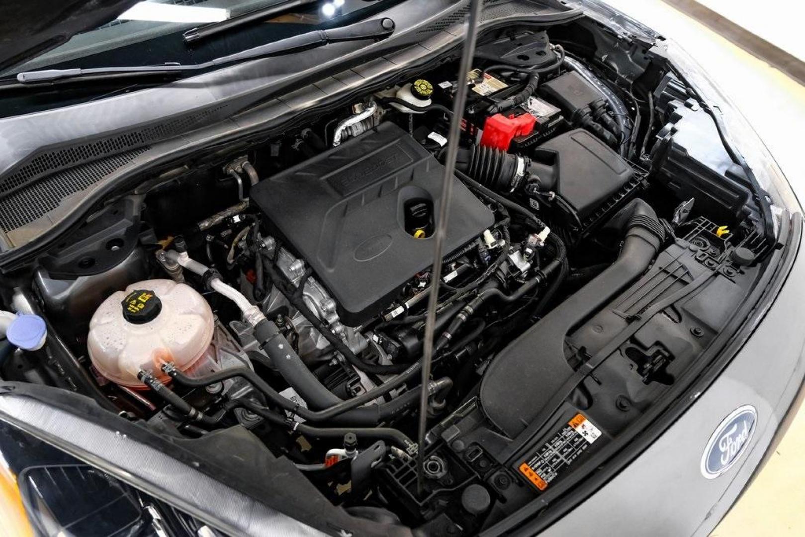 2020 Magnetic /Sandstone Ford Escape SE (1FMCU0G6XLU) with an 1.5L EcoBoost engine, Automatic transmission, located at 15300 Midway Rd., Addison, TX, 75001, (972) 702-0011, 32.958321, -96.838074 - Photo#60