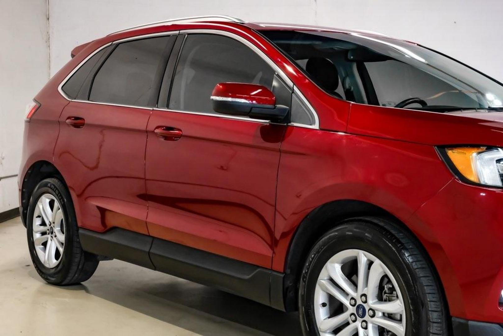 2019 Ruby Red /Ebony Ford Edge SEL (2FMPK3J95KB) with an EcoBoost 2.0L I4 GTDi DOHC Turbocharged VCT engine, Automatic transmission, located at 15300 Midway Rd., Addison, TX, 75001, (972) 702-0011, 32.958321, -96.838074 - Photo#8