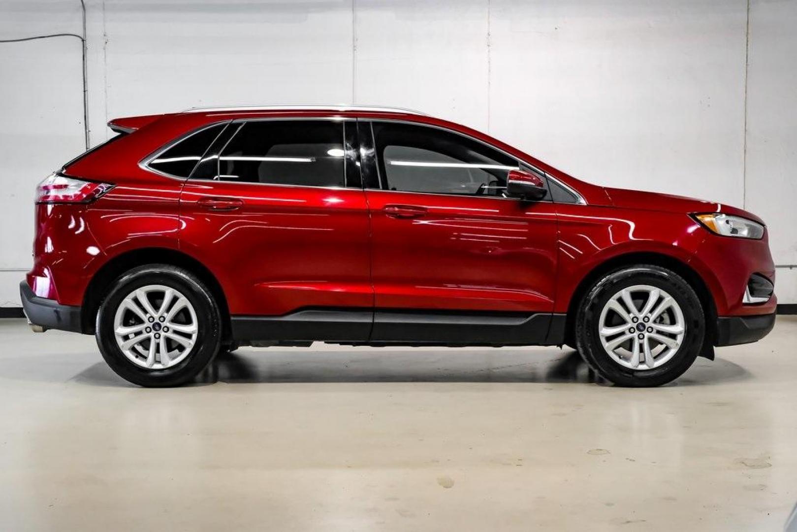 2019 Ruby Red /Ebony Ford Edge SEL (2FMPK3J95KB) with an EcoBoost 2.0L I4 GTDi DOHC Turbocharged VCT engine, Automatic transmission, located at 15300 Midway Rd., Addison, TX, 75001, (972) 702-0011, 32.958321, -96.838074 - Photo#10