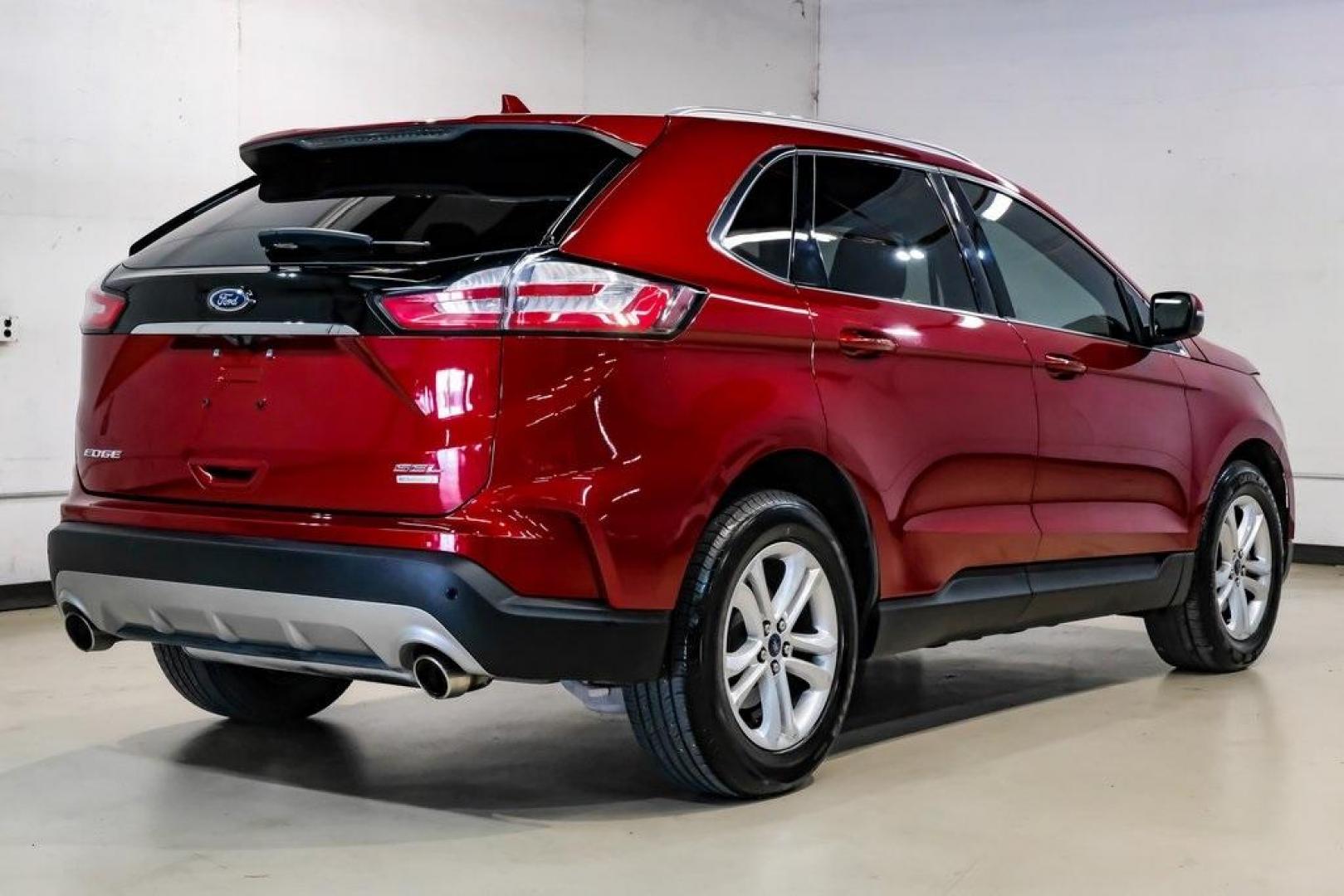 2019 Ruby Red /Ebony Ford Edge SEL (2FMPK3J95KB) with an EcoBoost 2.0L I4 GTDi DOHC Turbocharged VCT engine, Automatic transmission, located at 15300 Midway Rd., Addison, TX, 75001, (972) 702-0011, 32.958321, -96.838074 - Photo#11