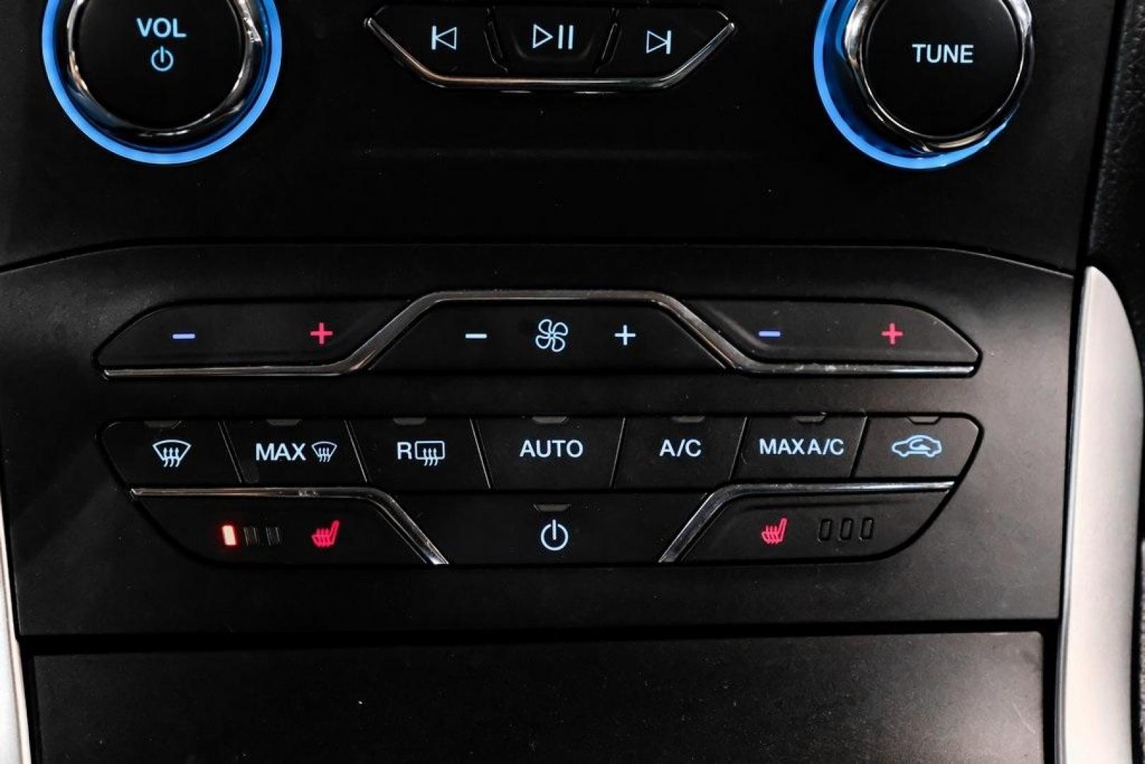 2019 Ruby Red /Ebony Ford Edge SEL (2FMPK3J95KB) with an EcoBoost 2.0L I4 GTDi DOHC Turbocharged VCT engine, Automatic transmission, located at 15300 Midway Rd., Addison, TX, 75001, (972) 702-0011, 32.958321, -96.838074 - Photo#39