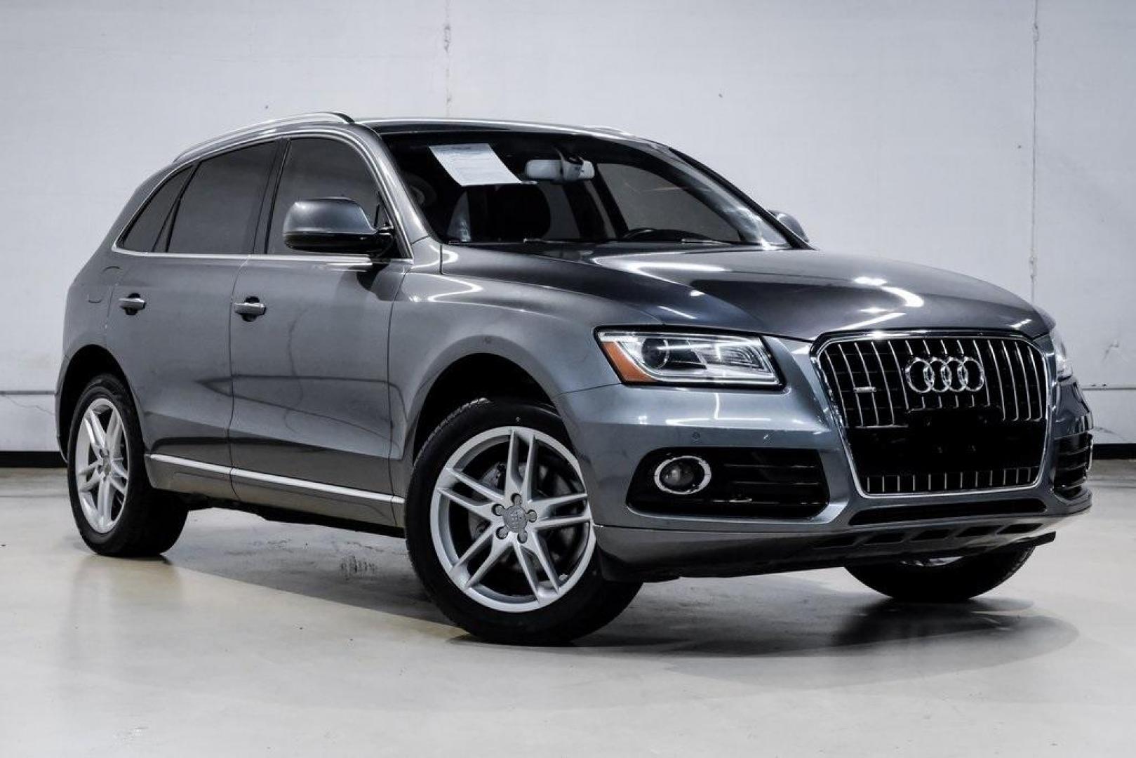 2016 Monsoon Gray Metallic /Black Audi Q5 2.0T Premium Plus (WA1L2AFP9GA) with an 2.0L 4-Cylinder TFSI engine, Automatic transmission, located at 15300 Midway Rd., Addison, TX, 75001, (972) 702-0011, 32.958321, -96.838074 - Photo#8