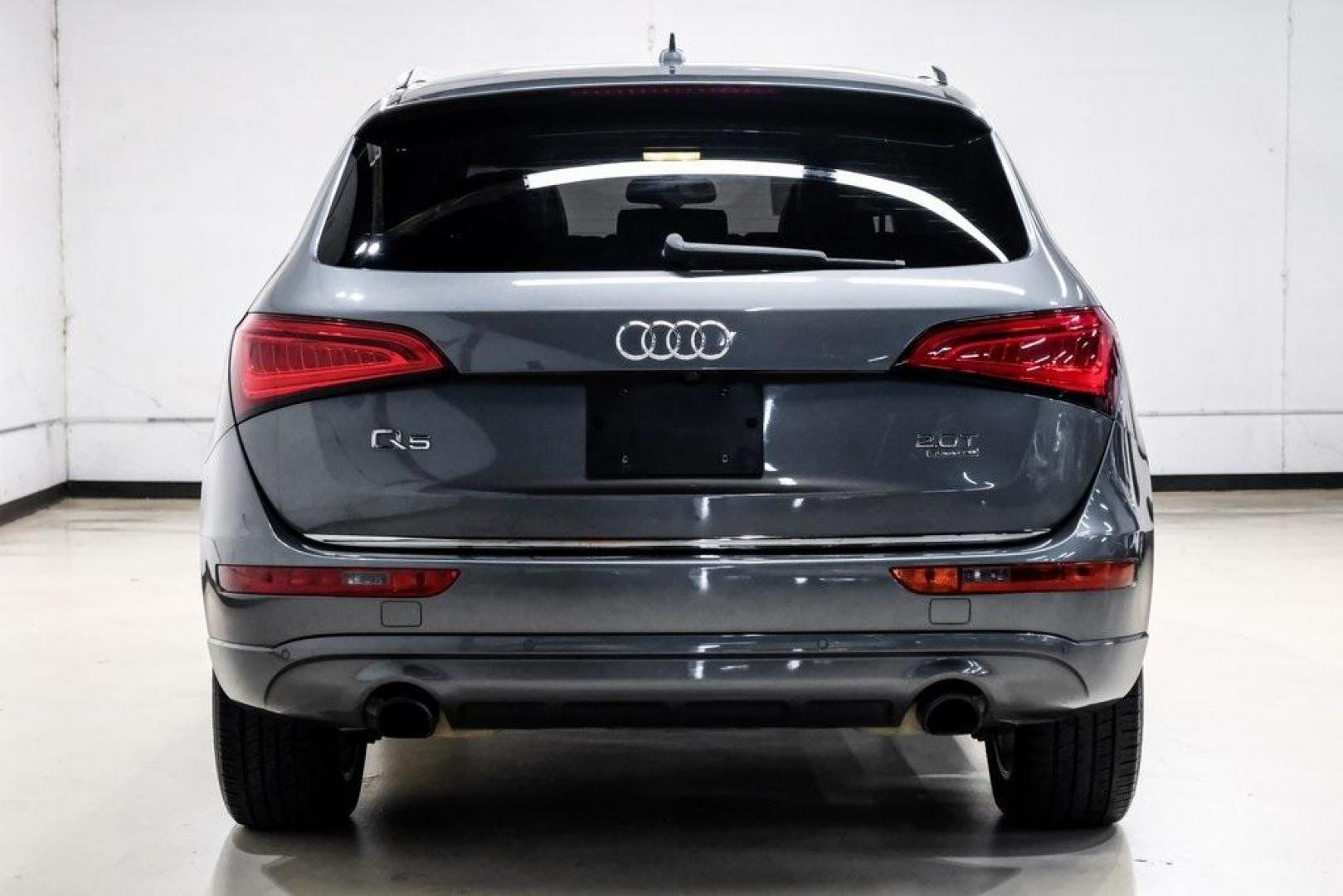 2016 Monsoon Gray Metallic /Black Audi Q5 2.0T Premium Plus (WA1L2AFP9GA) with an 2.0L 4-Cylinder TFSI engine, Automatic transmission, located at 15300 Midway Rd., Addison, TX, 75001, (972) 702-0011, 32.958321, -96.838074 - Photo#15