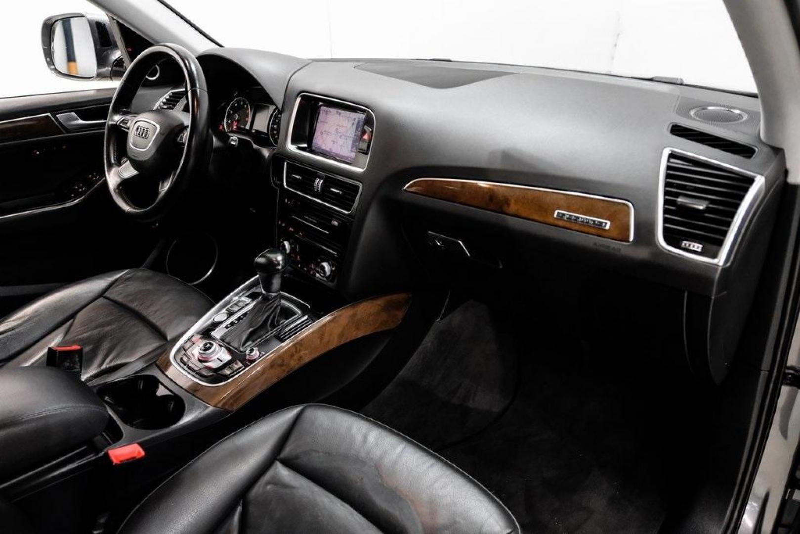 2016 Monsoon Gray Metallic /Black Audi Q5 2.0T Premium Plus (WA1L2AFP9GA) with an 2.0L 4-Cylinder TFSI engine, Automatic transmission, located at 15300 Midway Rd., Addison, TX, 75001, (972) 702-0011, 32.958321, -96.838074 - Photo#22