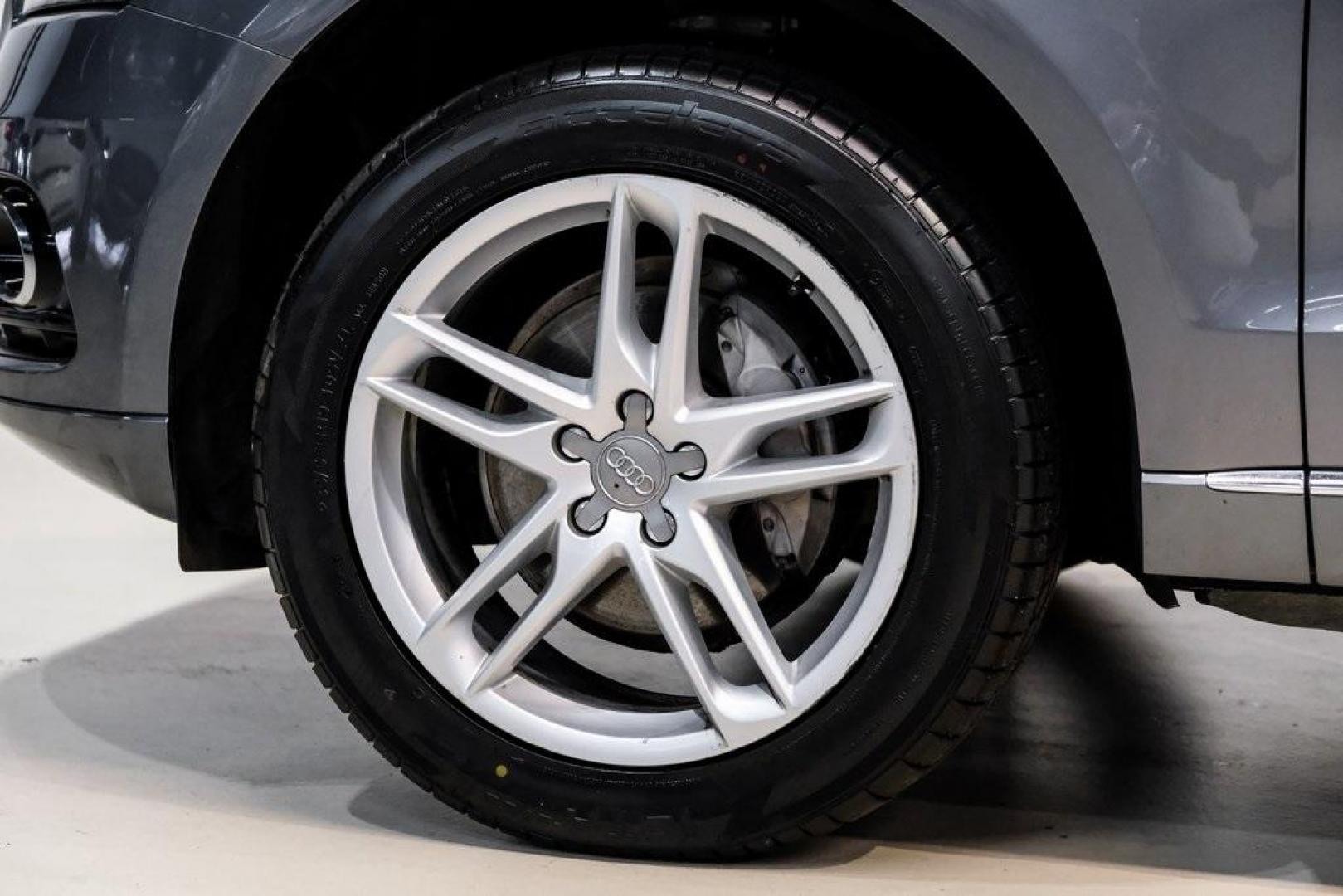 2016 Monsoon Gray Metallic /Black Audi Q5 2.0T Premium Plus (WA1L2AFP9GA) with an 2.0L 4-Cylinder TFSI engine, Automatic transmission, located at 15300 Midway Rd., Addison, TX, 75001, (972) 702-0011, 32.958321, -96.838074 - Photo#72