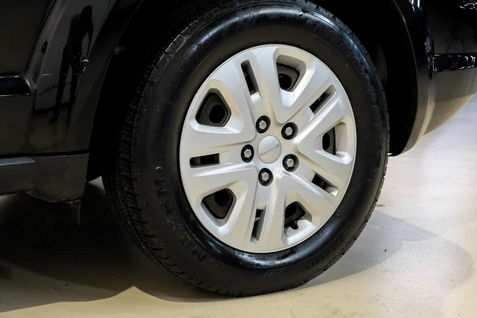 2017 Pitch Black Clearcoat /Black Dodge Journey SE (3C4PDCAB3HT) with an 2.4L I4 DOHC 16V Dual VVT engine, Automatic transmission, located at 15300 Midway Rd., Addison, TX, 75001, (972) 702-0011, 32.958321, -96.838074 - Photo#54