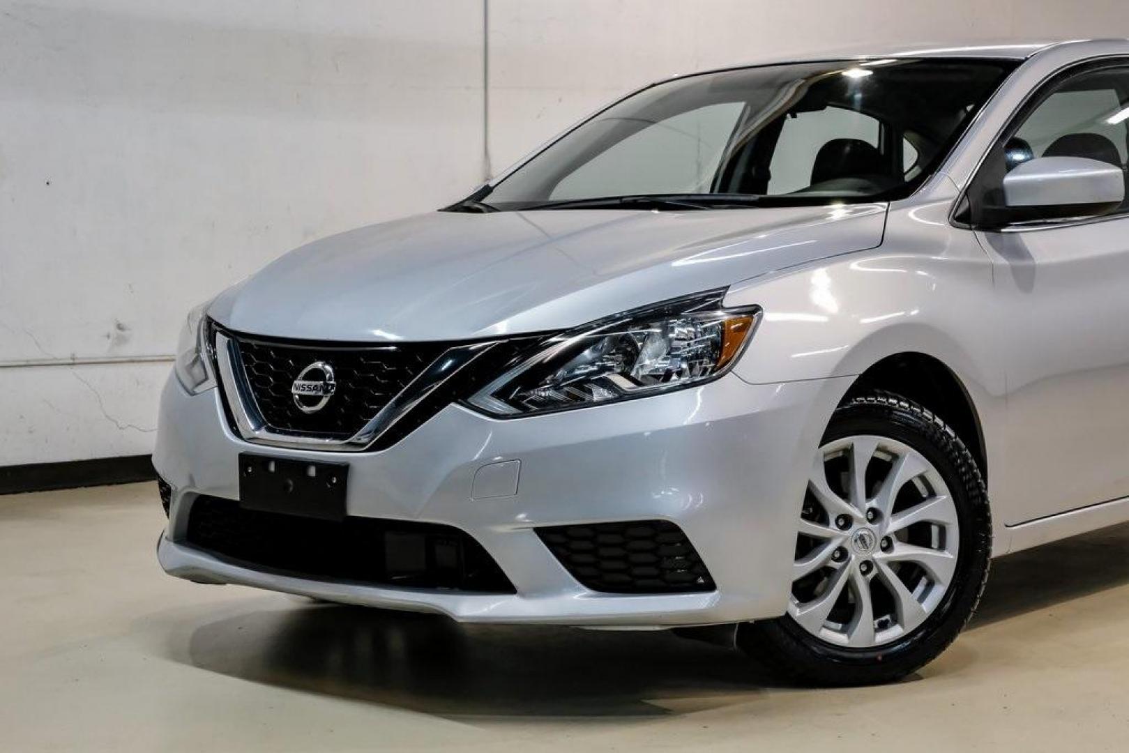 2019 Brilliant Silver Metallic /Charcoal Nissan Sentra SV (3N1AB7AP2KL) with an 1.8L 4-Cylinder DOHC 16V engine, CVT transmission, located at 15300 Midway Rd., Addison, TX, 75001, (972) 702-0011, 32.958321, -96.838074 - Photo#4