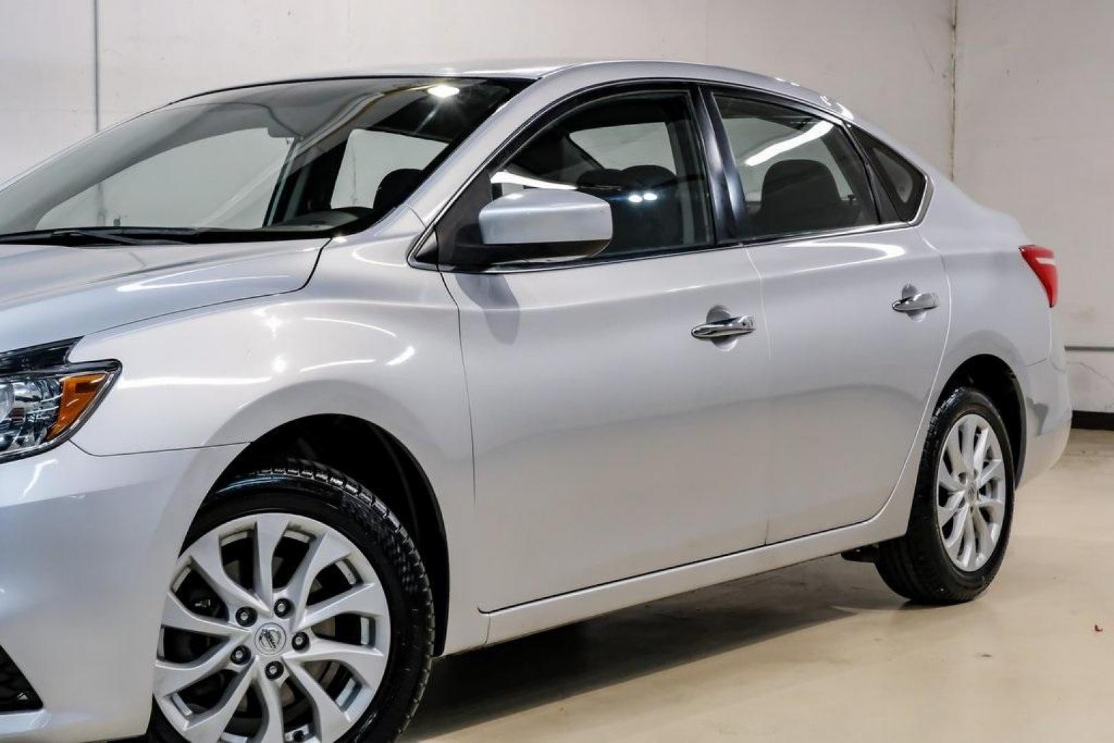 2019 Brilliant Silver Metallic /Charcoal Nissan Sentra SV (3N1AB7AP2KL) with an 1.8L 4-Cylinder DOHC 16V engine, CVT transmission, located at 15300 Midway Rd., Addison, TX, 75001, (972) 702-0011, 32.958321, -96.838074 - Photo#5