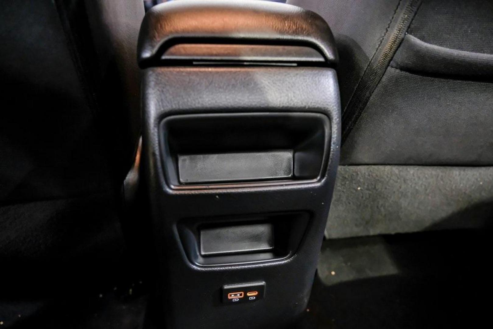 2019 Brilliant Silver Metallic /Charcoal Nissan Sentra SV (3N1AB7AP2KL) with an 1.8L 4-Cylinder DOHC 16V engine, CVT transmission, located at 15300 Midway Rd., Addison, TX, 75001, (972) 702-0011, 32.958321, -96.838074 - Photo#44