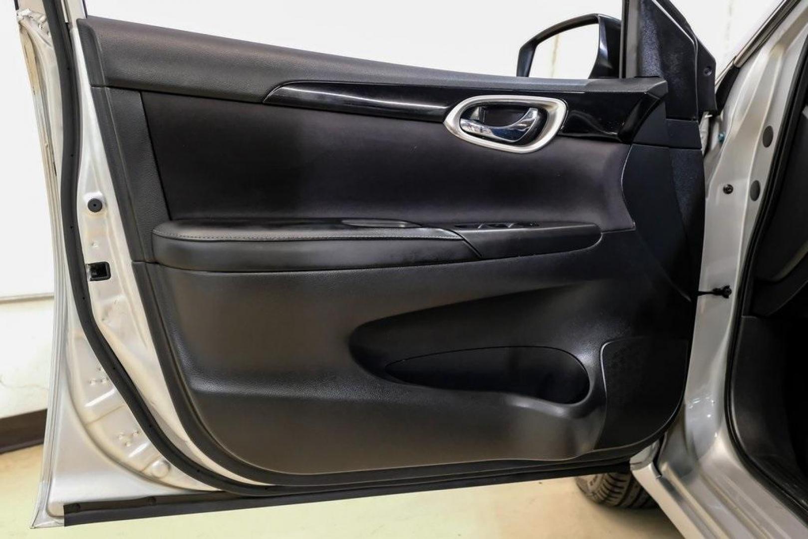 2019 Brilliant Silver Metallic /Charcoal Nissan Sentra SV (3N1AB7AP2KL) with an 1.8L 4-Cylinder DOHC 16V engine, CVT transmission, located at 15300 Midway Rd., Addison, TX, 75001, (972) 702-0011, 32.958321, -96.838074 - Photo#49