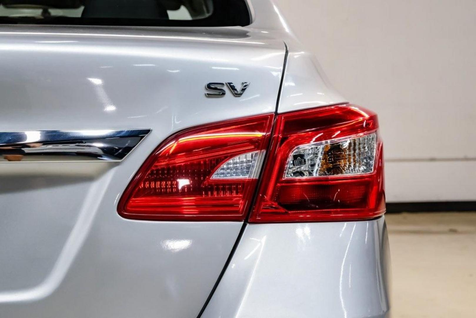 2019 Brilliant Silver Metallic /Charcoal Nissan Sentra SV (3N1AB7AP2KL) with an 1.8L 4-Cylinder DOHC 16V engine, CVT transmission, located at 15300 Midway Rd., Addison, TX, 75001, (972) 702-0011, 32.958321, -96.838074 - Photo#55