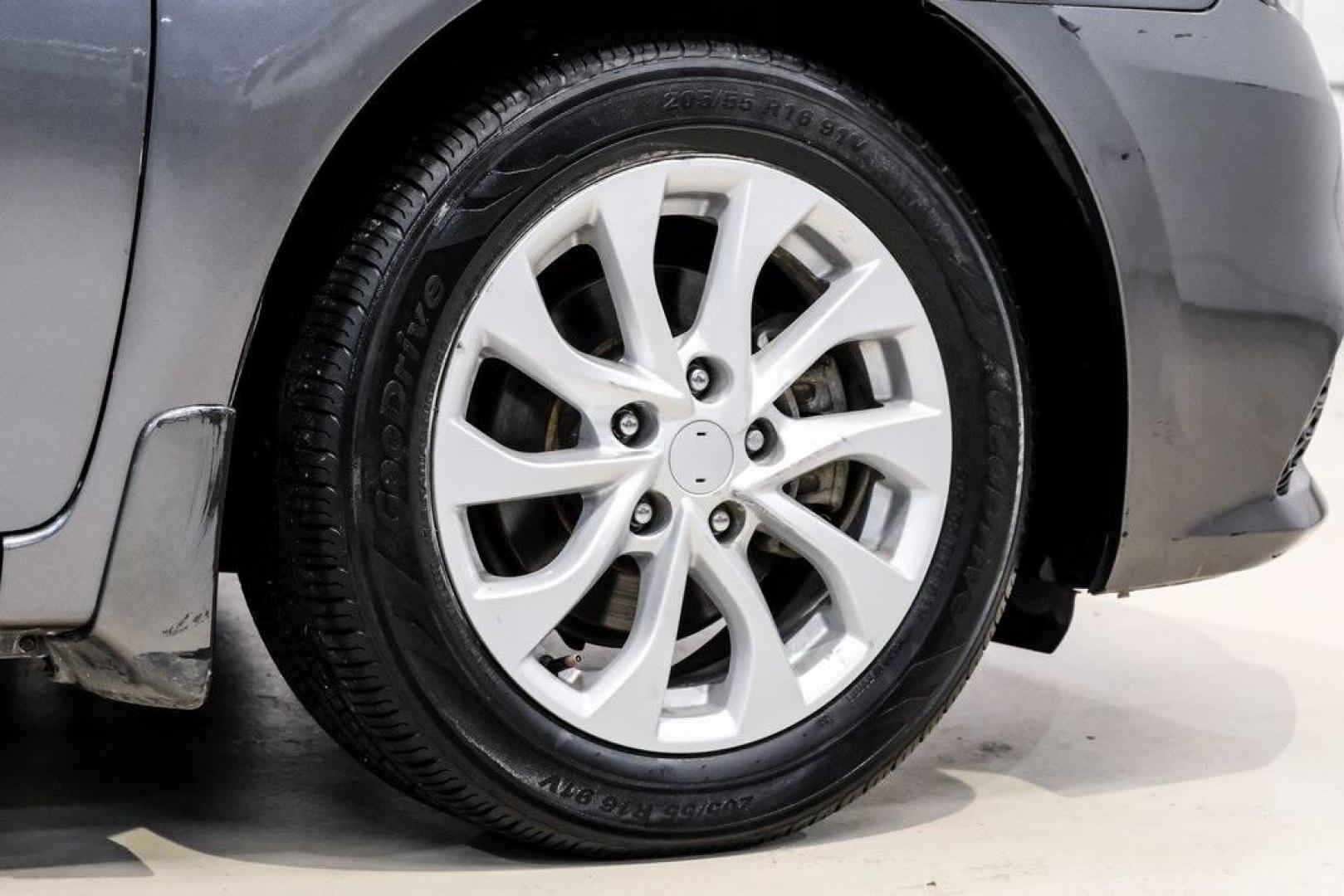 2019 Gun Metallic /Charcoal Nissan Sentra SV (3N1AB7AP4KL) with an 1.8L 4-Cylinder DOHC 16V engine, CVT transmission, located at 15300 Midway Rd., Addison, TX, 75001, (972) 702-0011, 32.958321, -96.838074 - 2019 Nissan Sentra SV<br><br>Now Available at Midway Auto Group, Addison, Texas<br><br>Comfortable, efficient, and packed with the 2019 Nissan Sentra SV is a step up from the base model, offering upgraded technology, refined interior features, and excellent fuel economy. With its spacious cabin and - Photo#67