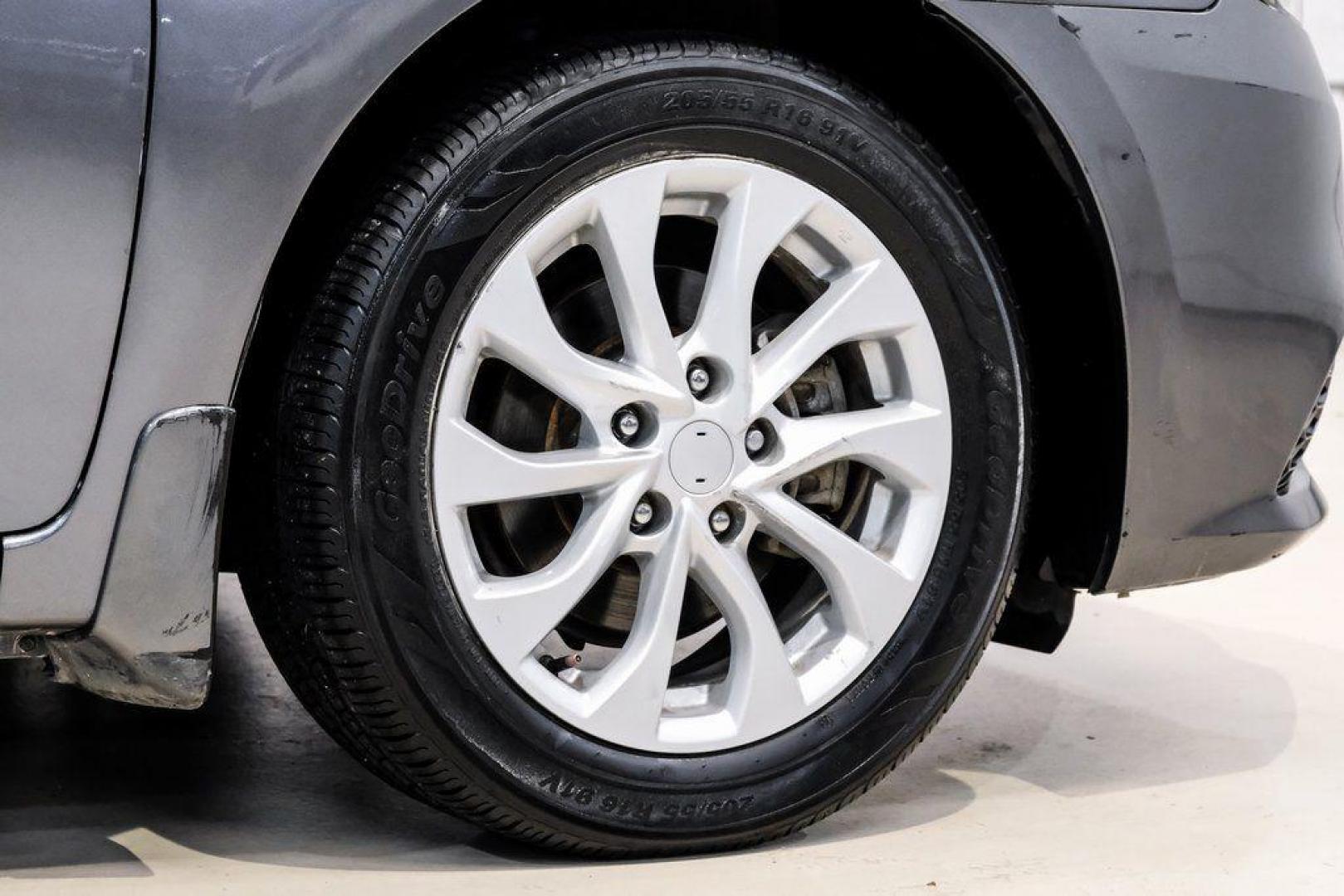 2019 Gun Metallic /Charcoal Nissan Sentra SV (3N1AB7AP4KL) with an 1.8L 4-Cylinder DOHC 16V engine, CVT transmission, located at 15300 Midway Rd., Addison, TX, 75001, (972) 702-0011, 32.958321, -96.838074 - 2019 Nissan Sentra SV<br><br>Now Available at Midway Auto Group, Addison, Texas<br><br>Comfortable, efficient, and packed with the 2019 Nissan Sentra SV is a step up from the base model, offering upgraded technology, refined interior features, and excellent fuel economy. With its spacious cabin and - Photo#67