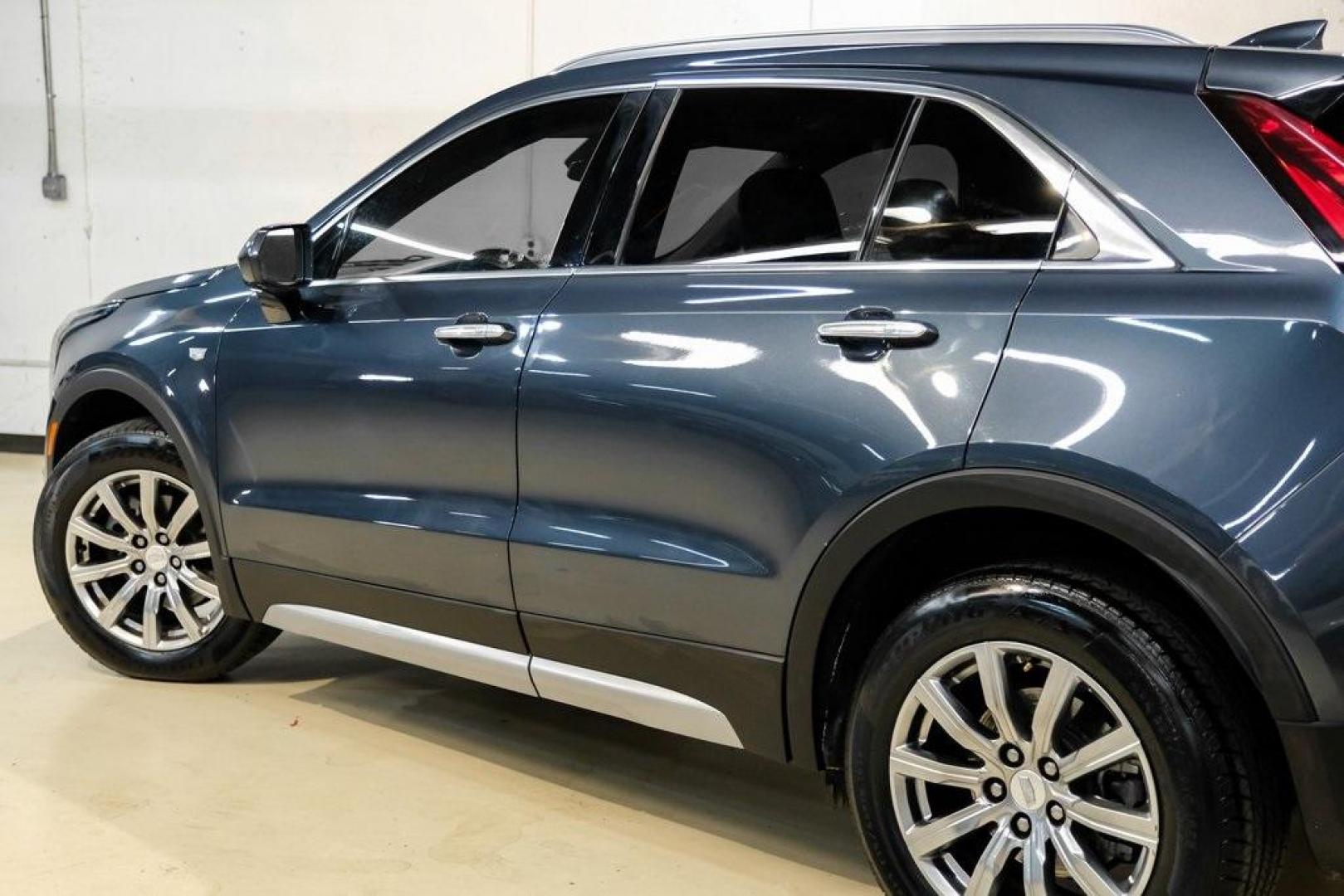 2019 Shadow Metallic /Black Cadillac XT4 Premium Luxury (1GYFZCR44KF) with an 2.0L I4 Turbocharged engine, Automatic transmission, located at 15300 Midway Rd., Addison, TX, 75001, (972) 702-0011, 32.958321, -96.838074 - Photo#10